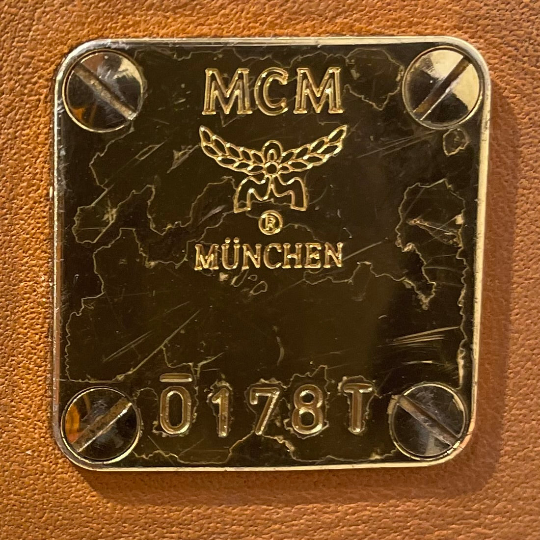 MCM/Fanny Pack/Leather/KHK/ view 3