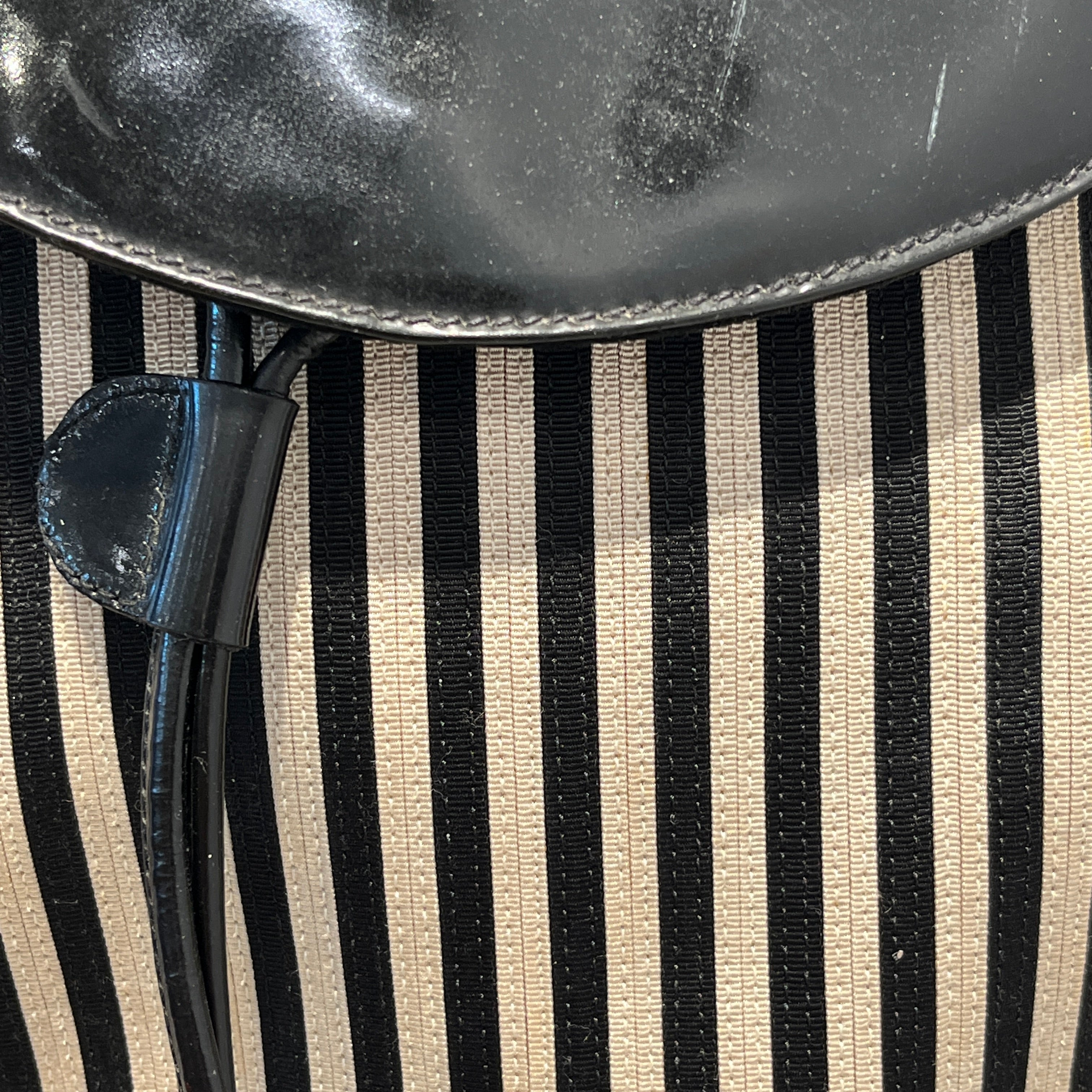 Salvatore Ferragamo/Backpack/Stripe/Leather/WHT/DRAWSTRING view 4