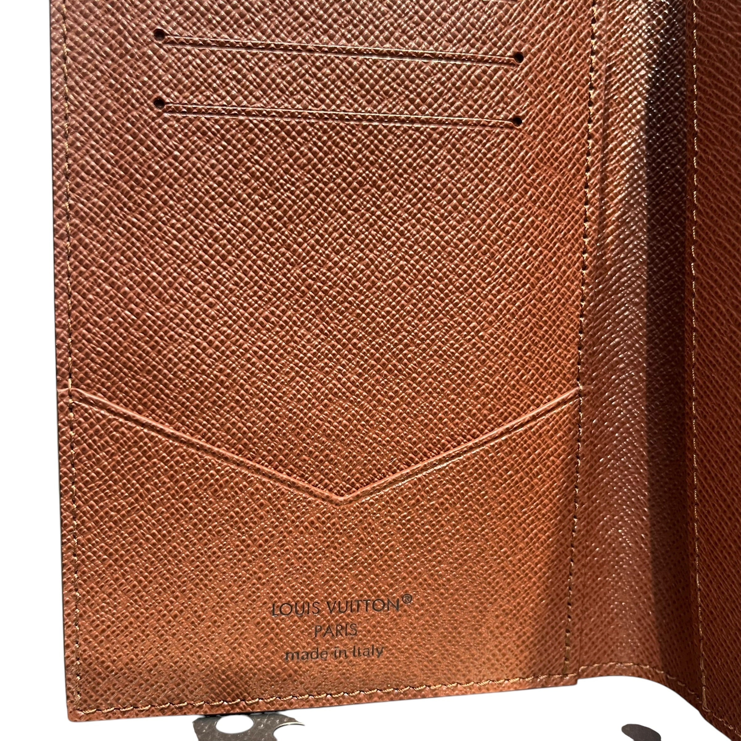 LOUIS VUITTON/Wallet/Monogram/BRW/M's/PASSPORT HOLDER view 3