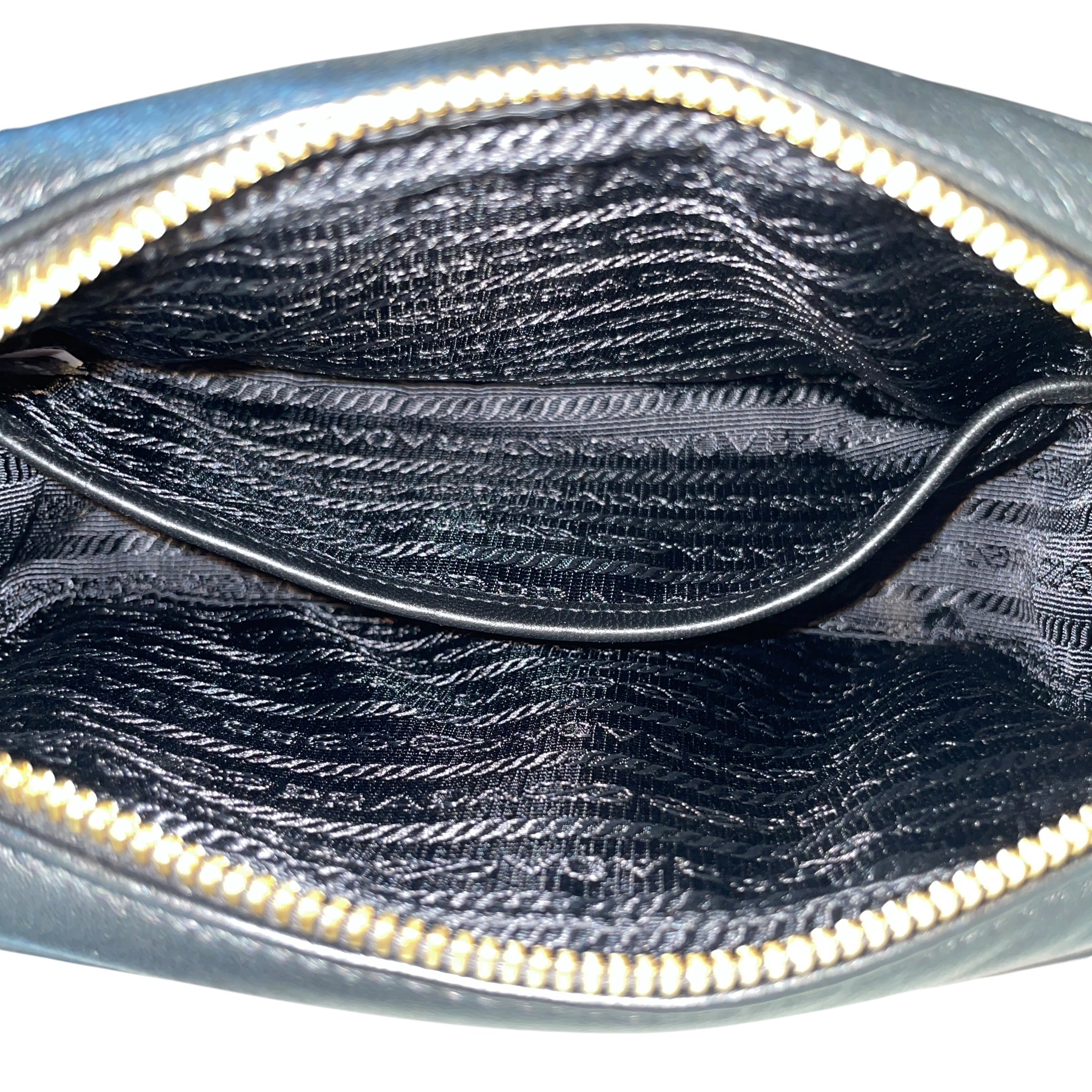 PRADA/Cross Body Bag/Leather/BLK/Nappa Gaufre Camera Bag view 4