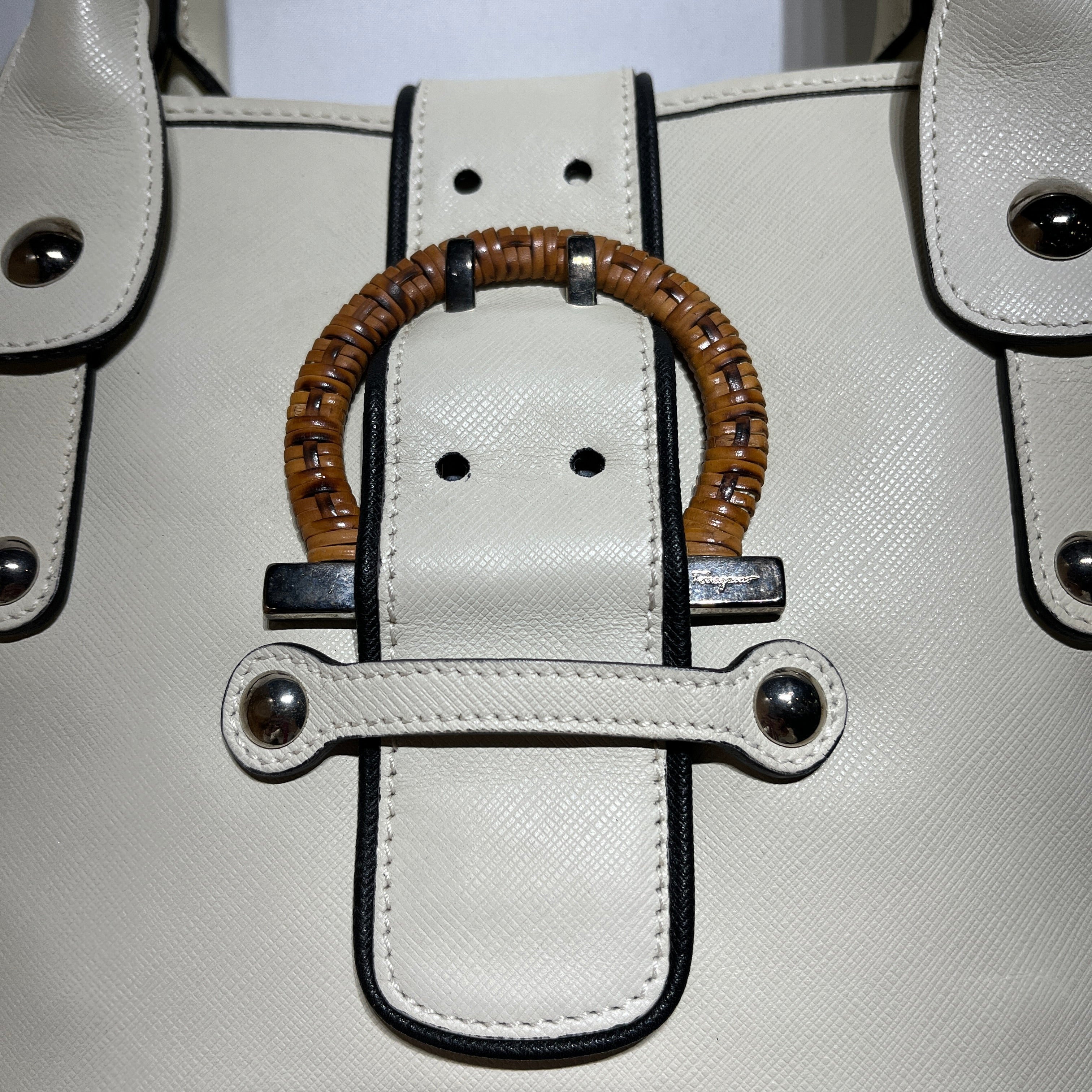 Salvatore Ferragamo/Tote Bag/Leather/WHT/RATTAN BUCKLE MINI TOTE view 8