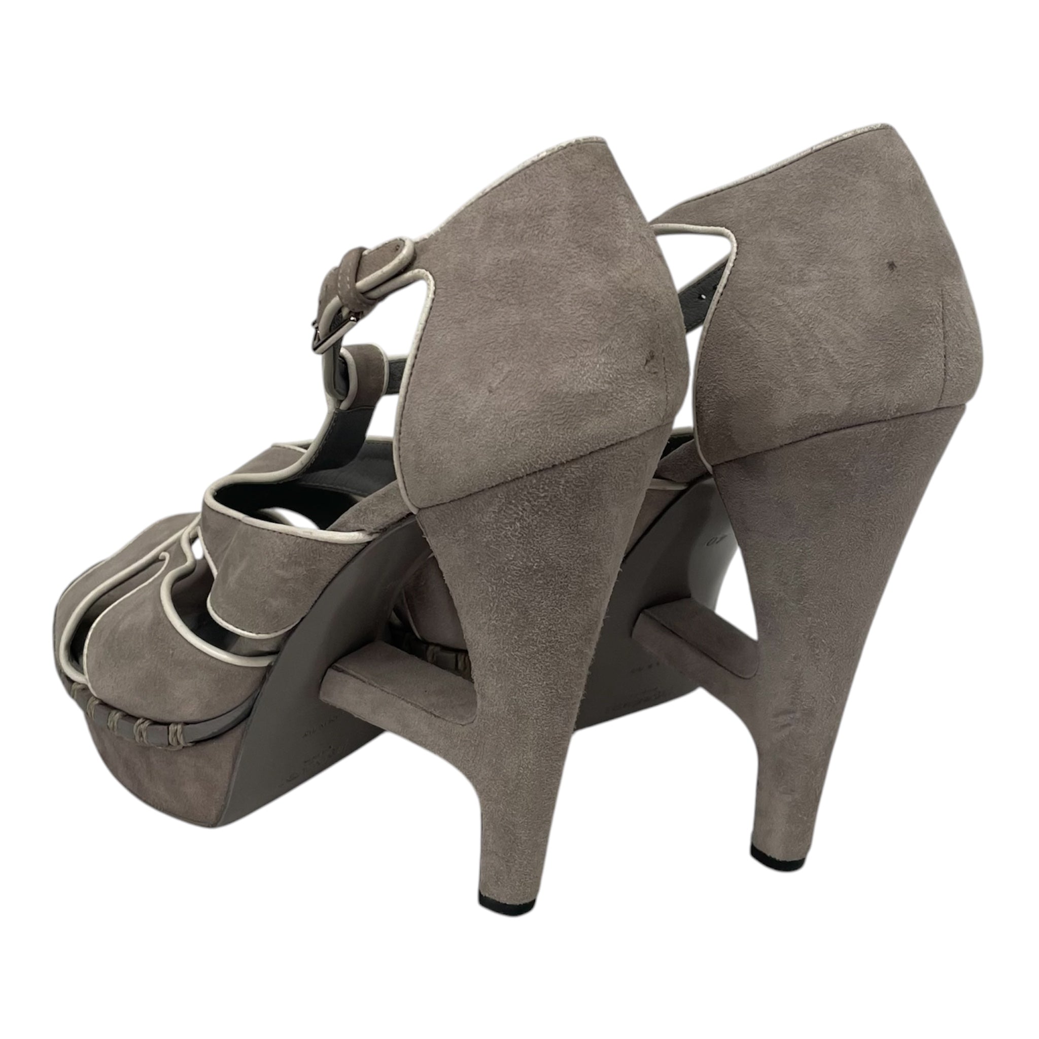 YVES SAINT LAURENT/Heels/US 8.5/Suede/GRY/ view 3