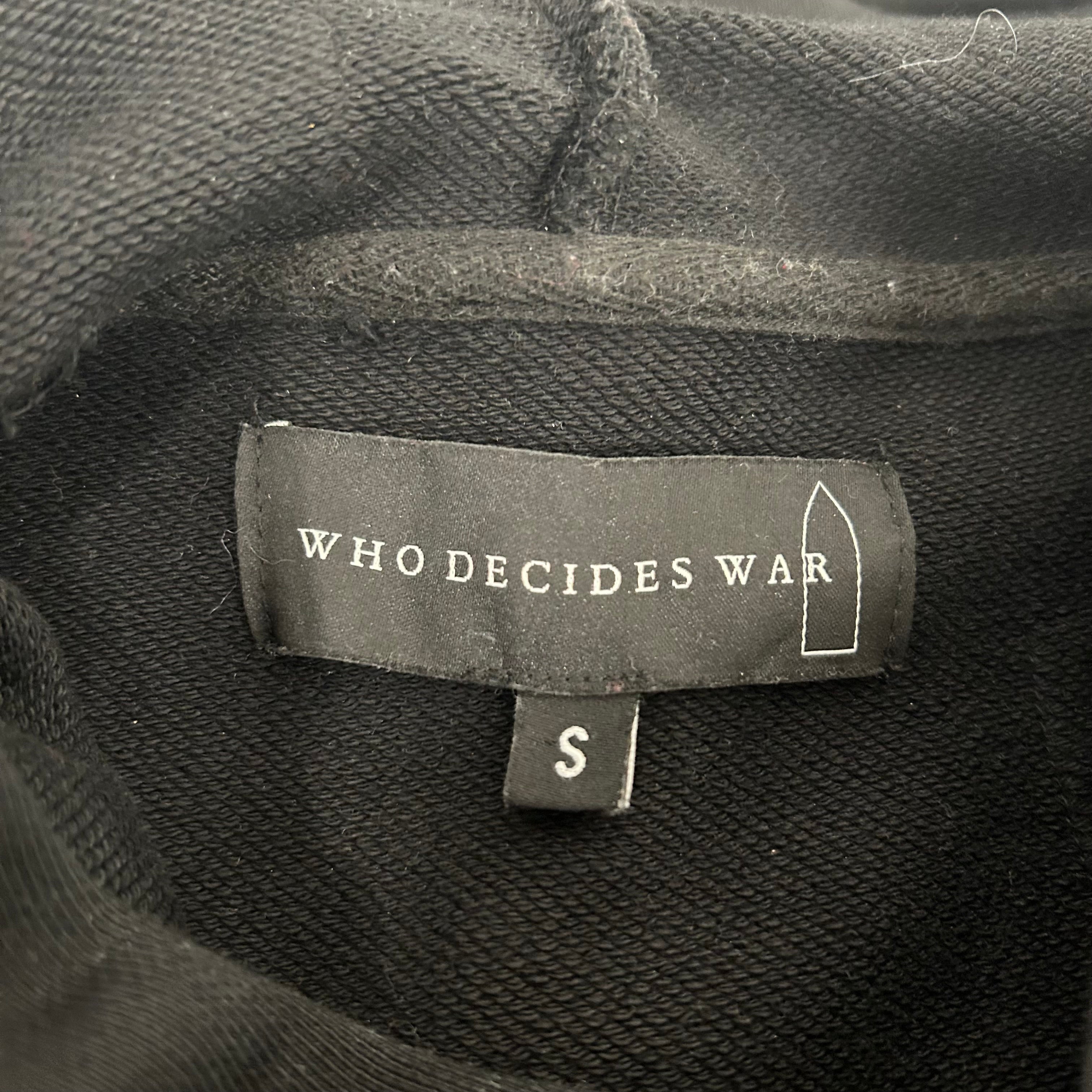 WHO DECIDES WAR/Hoodie/S/All Over Print/Cotton/BLK/WDW Overlay view 3