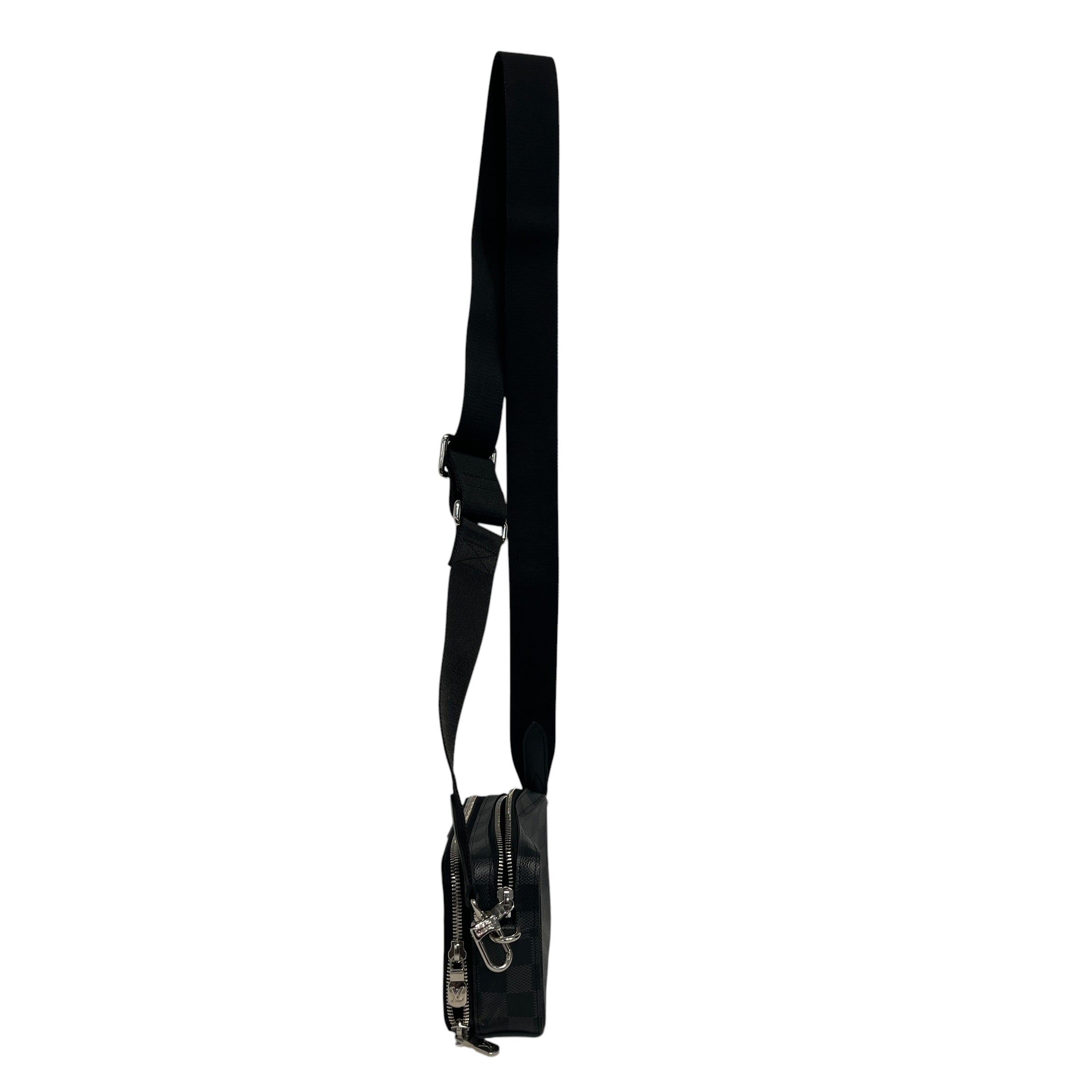 LOUIS VUITTON/Cross Body Bag/Leather/BLK/wearable walet shoulder bag view 4