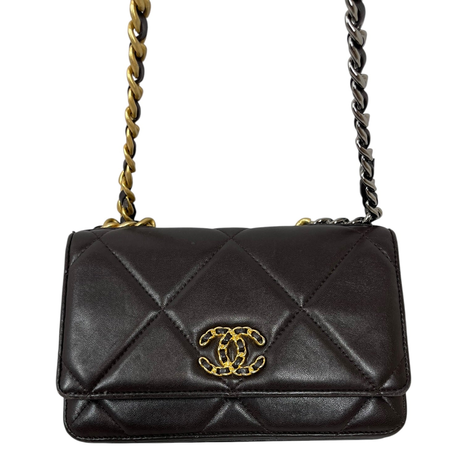 CHANEL/Bag/Leather/BRW/19 WALLET ON CHAIN view 3