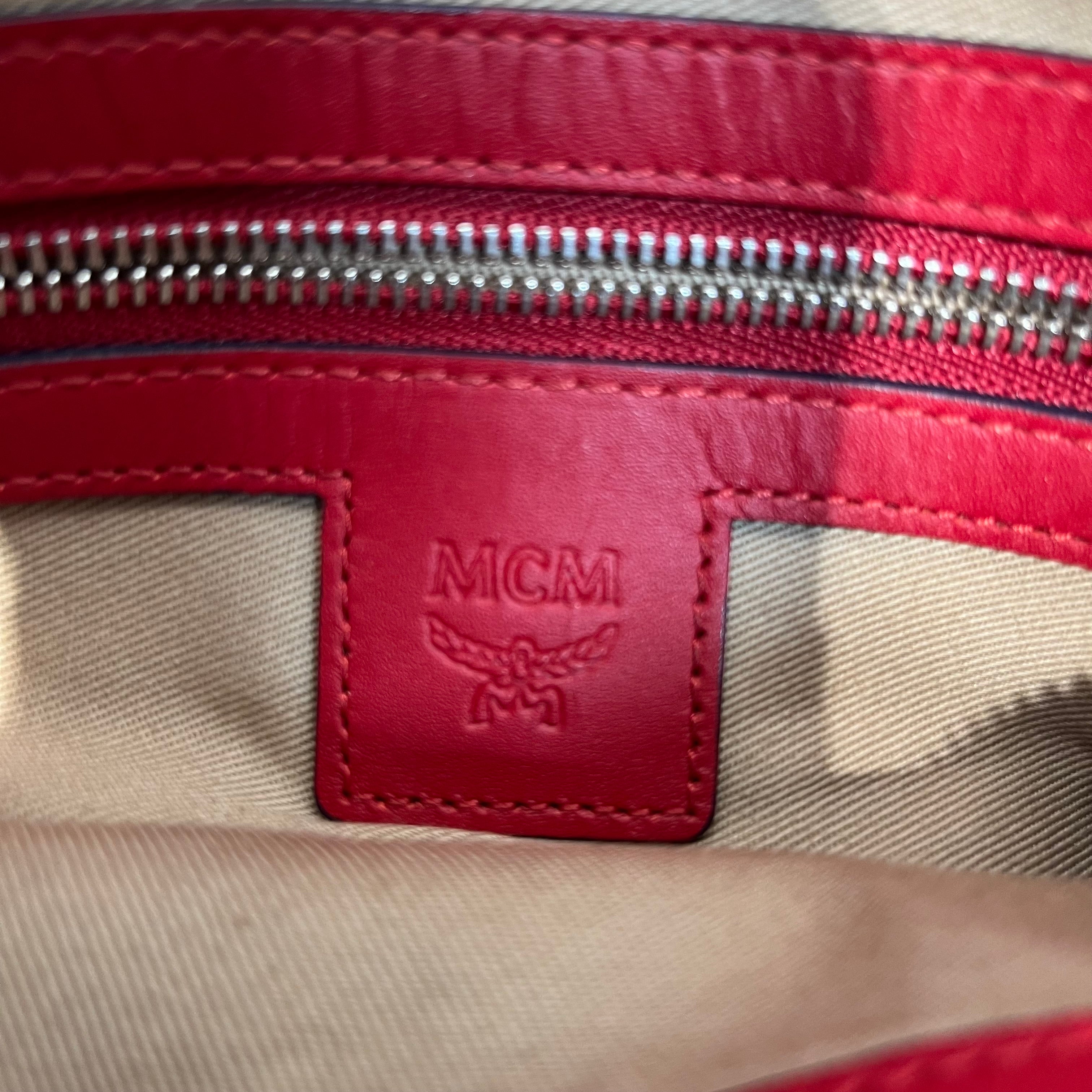 MCM/Pouch/Monogram/Leather/RED/puch/crossbody view 3