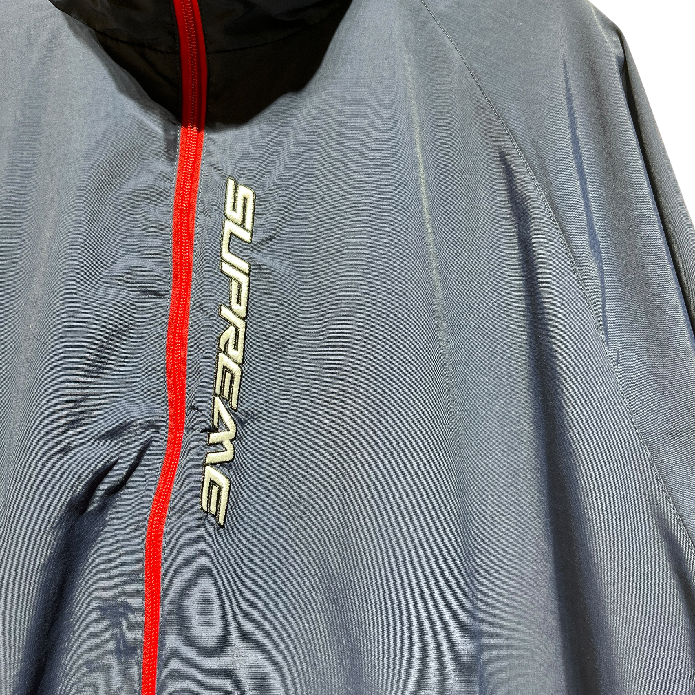 Supreme/Windbreaker/XL/Acrylic/NVY/RED ZIPPER / VERTICAL LOGO view 3
