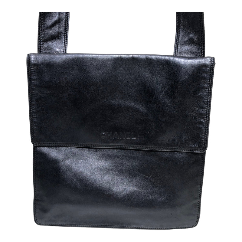 CHANEL/Cross Body Bag/Leather/BLK/Messenger Bag