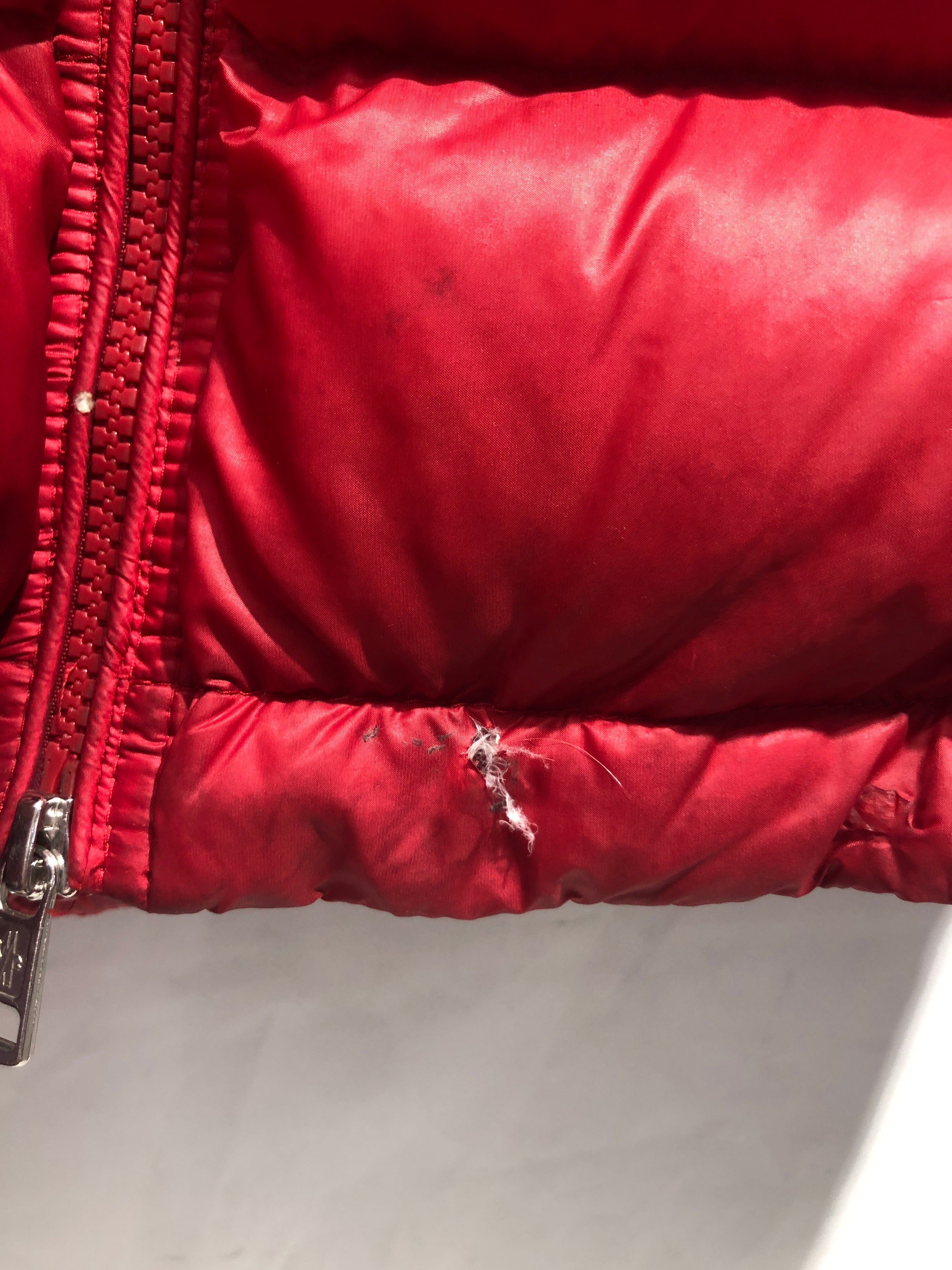 MONCLER/Puffer Vest/M/Polyester/RED/Hooded Puffer Vest view 4