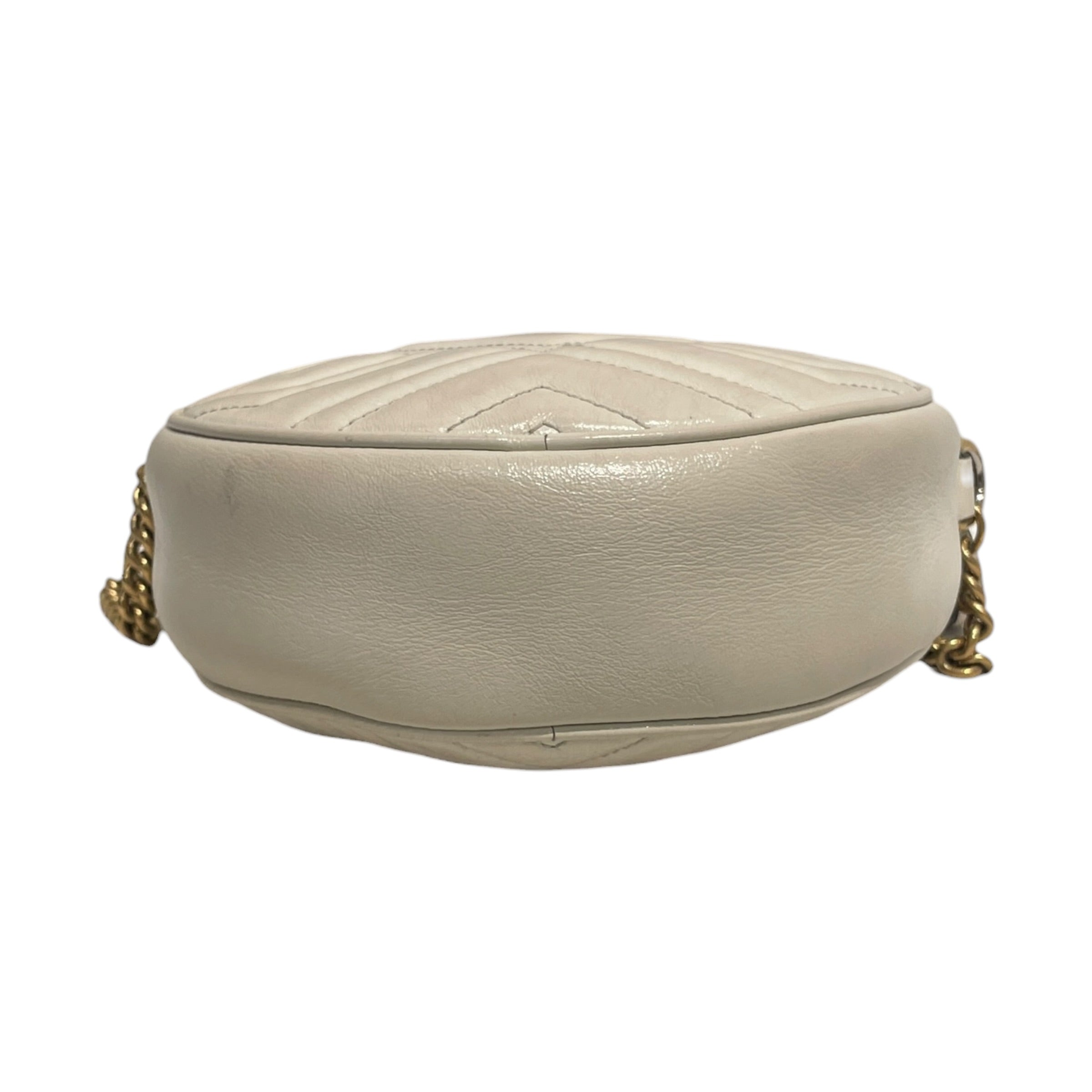 GUCCI/Cross Body Bag/Leather/CRM/marmont mini quilt heart view 3