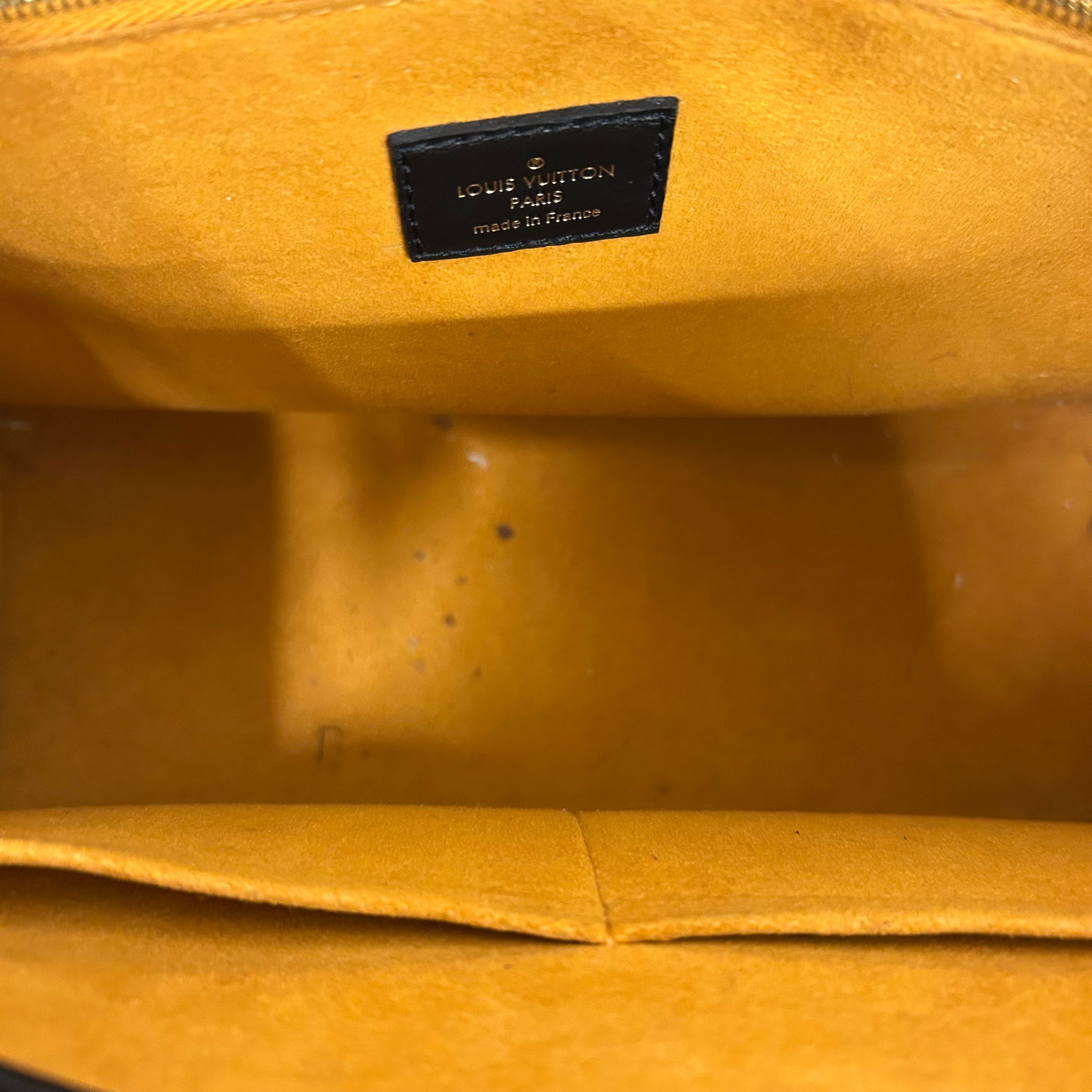 LOUIS VUITTON/Bag/Monogram/Leather/BLK/On My Side MM Tote view 4
