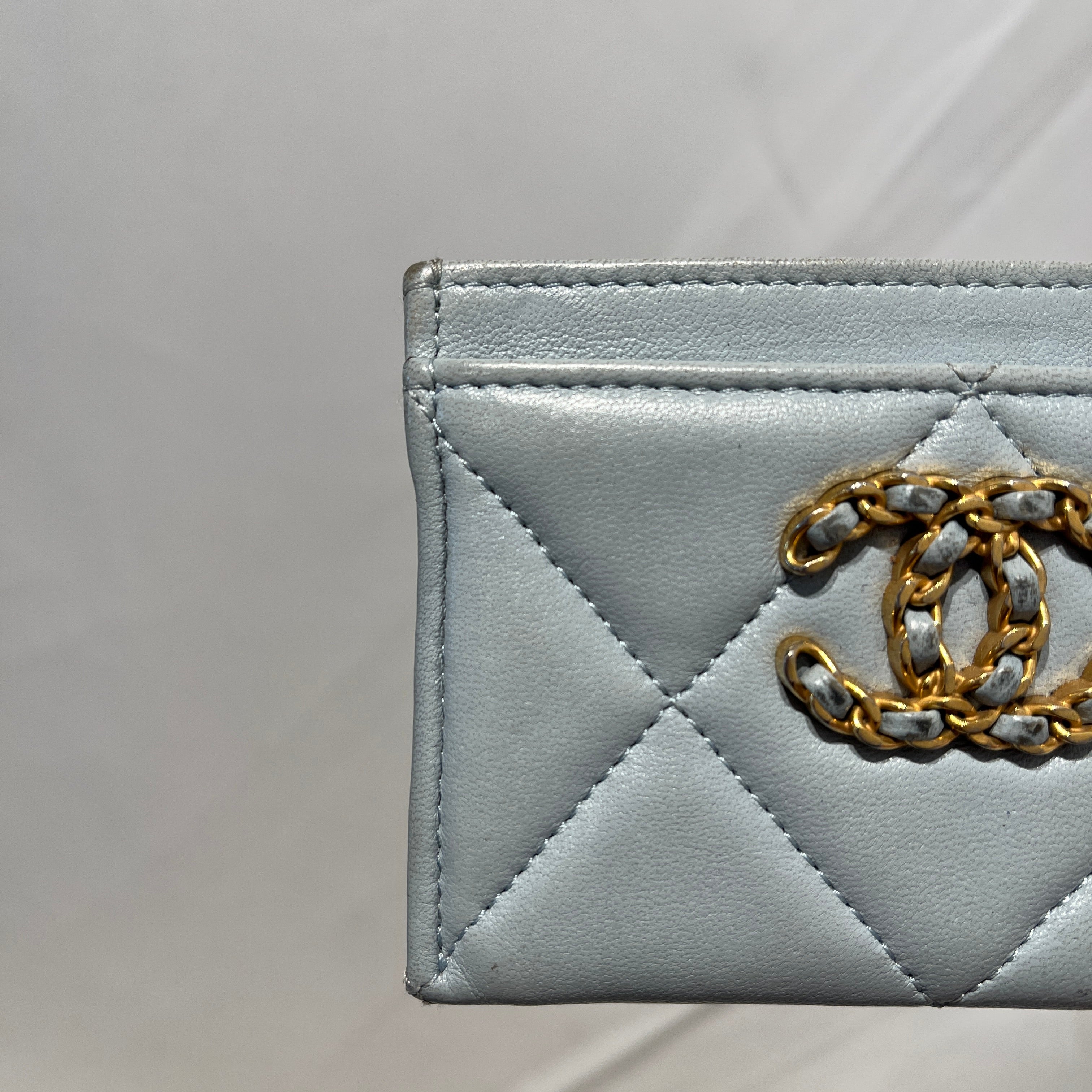 CHANEL/Card Case/Leather/GRY/L's/chanel 19 quilted view 5