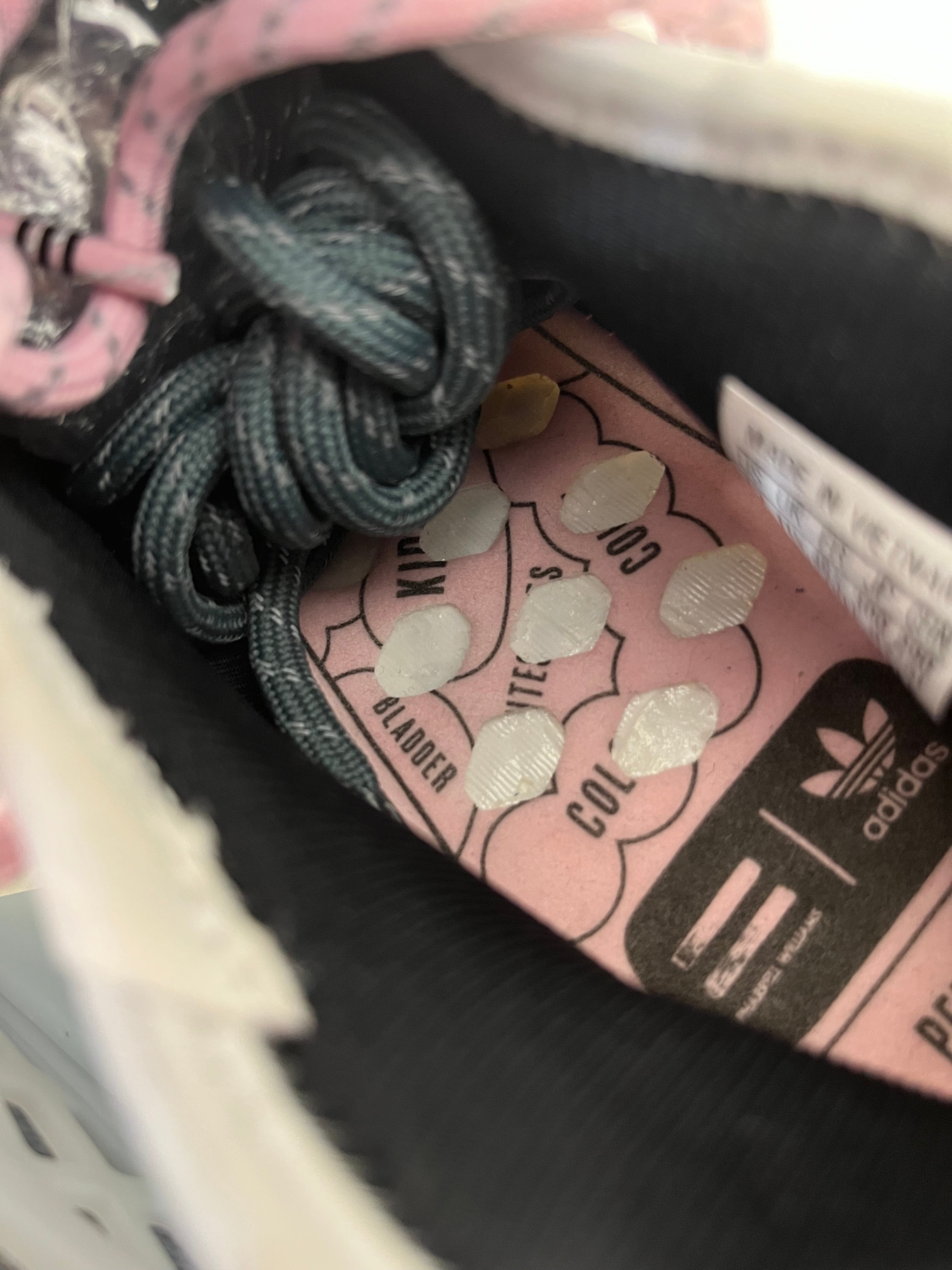 adidas/Low-Sneakers/US 12/IDG/V-Tip/ICE CREAM NMD ASTRONAUT view 5