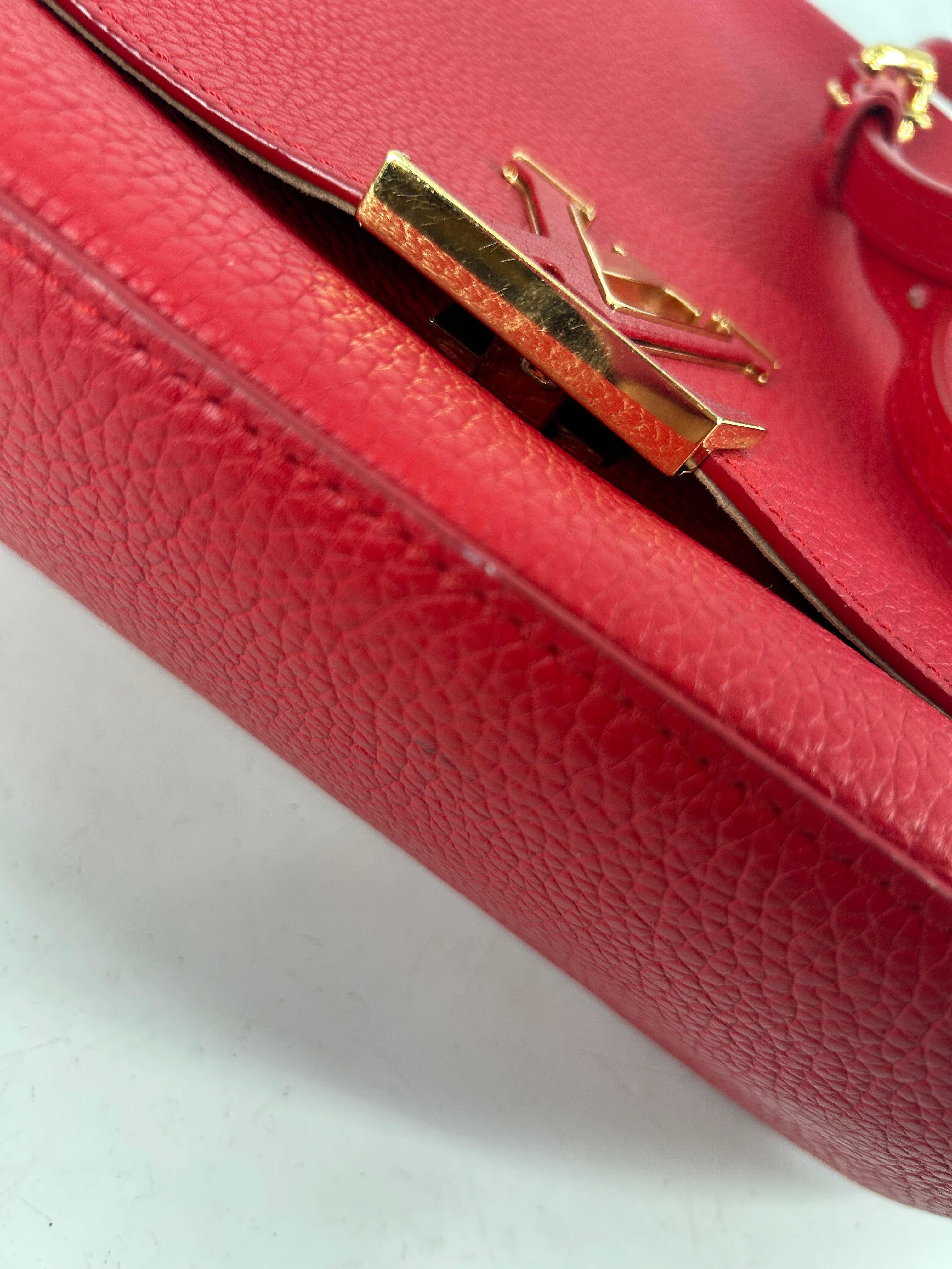 LOUIS VUITTON/Cross Body Bag/Leather/RED/RED VOLTA GOLD LINING HARDWARE view 7