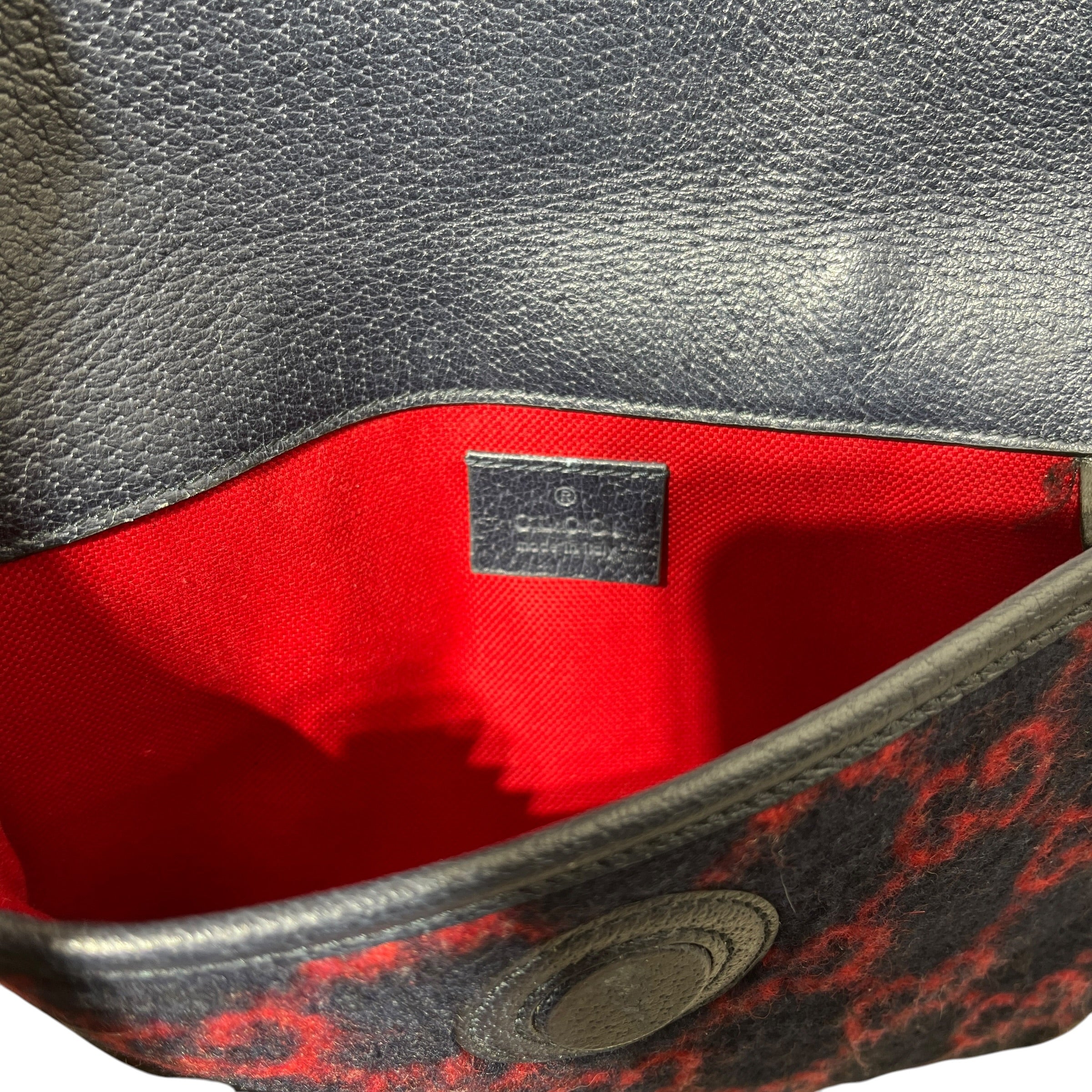 GUCCI/Fanny Pack/Monogram/Wool/BLK/red monogram gg view 3