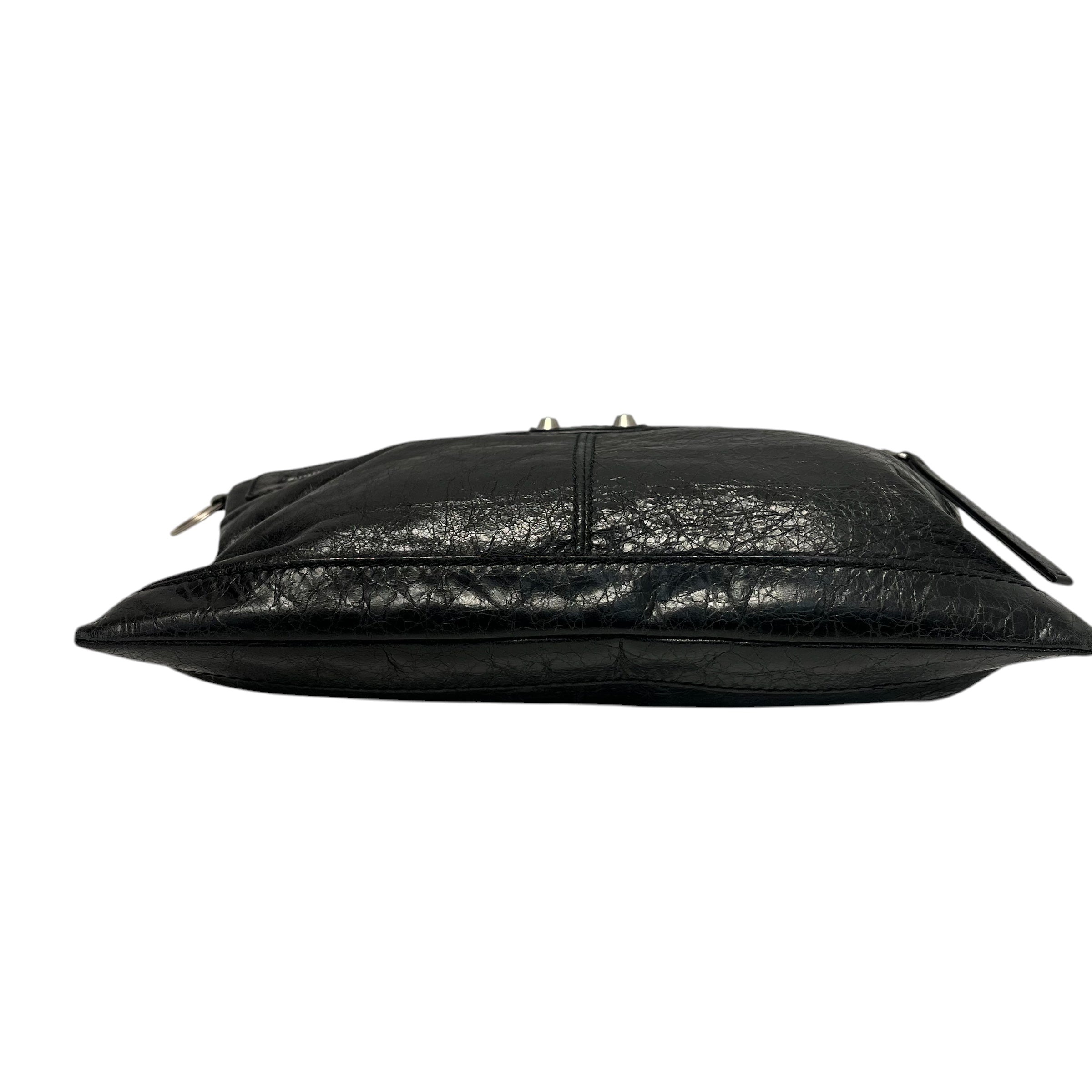BALENCIAGA/Pouch/Lambskin/BLK/ view 3