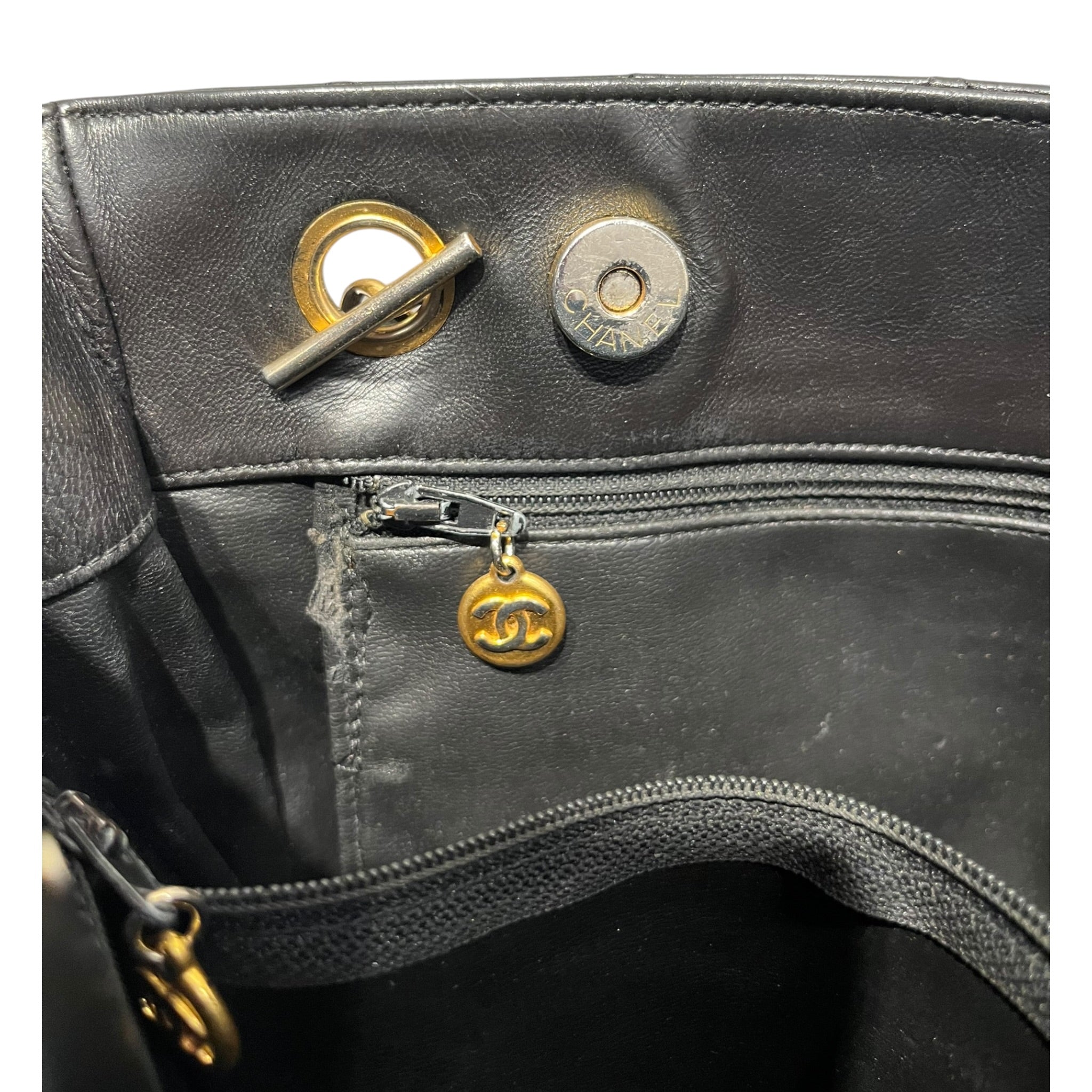CHANEL/Tote Bag/Leather/BLK/Matelasse Quilted view 5