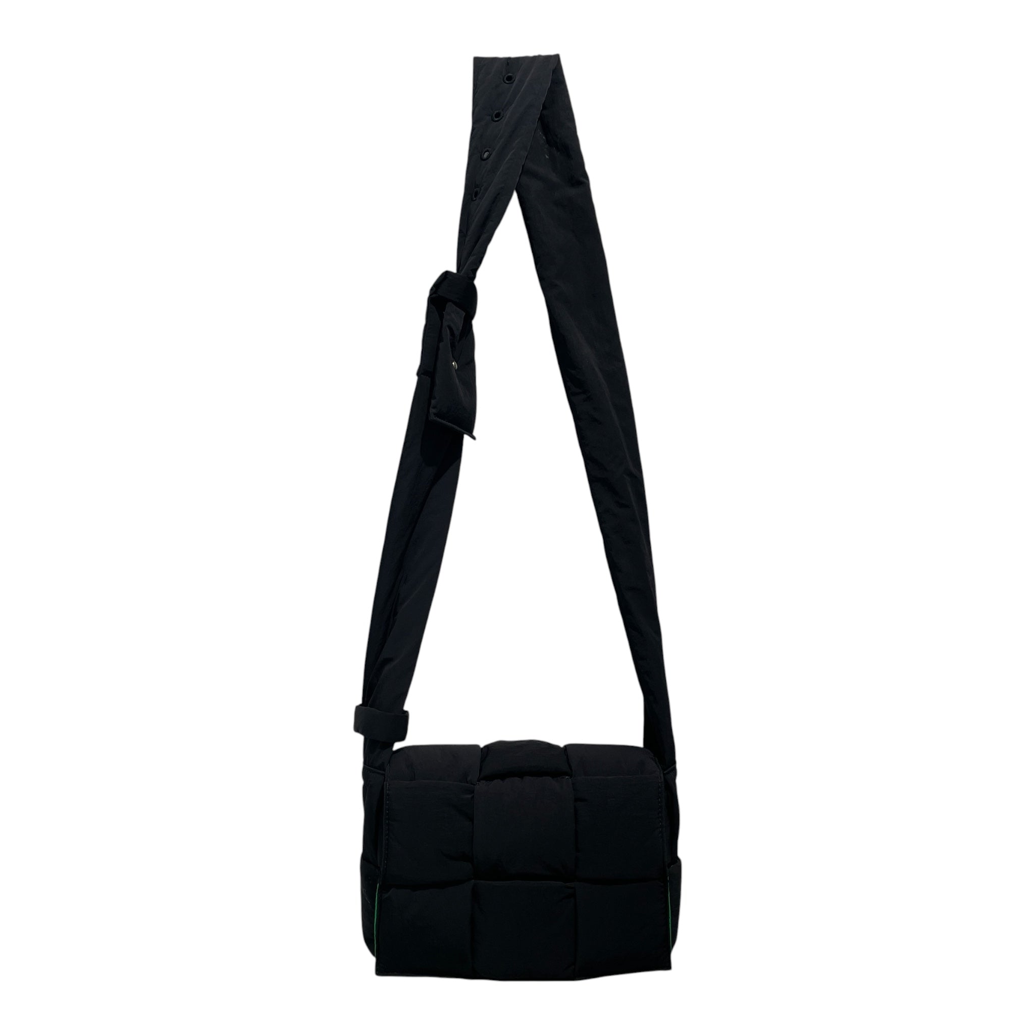 BOTTEGA VENETA/Hand Bag/Nylon/BLK/PADDED TECH CASSETTE view 1