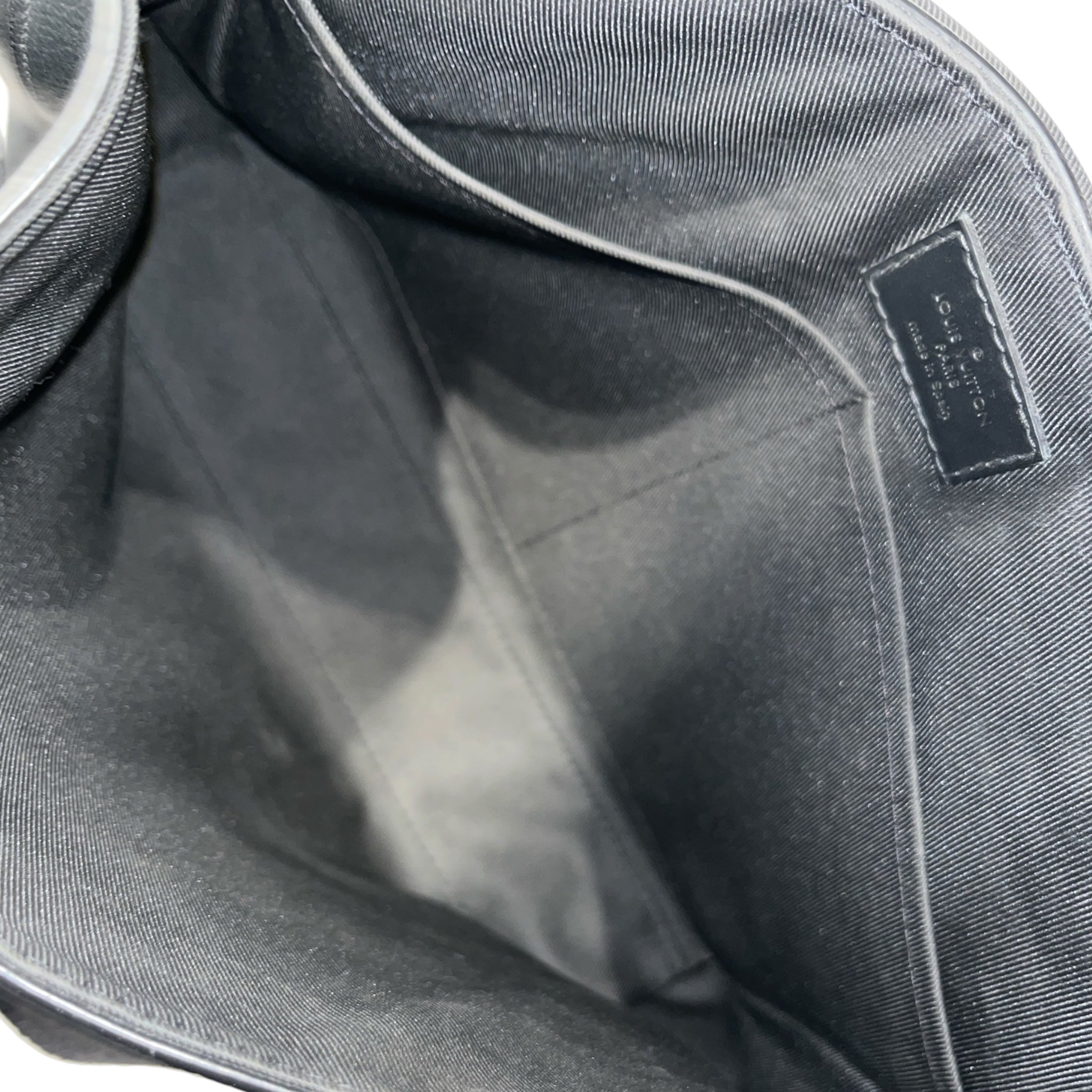 LOUIS VUITTON/Cross Body Bag/Cowhide/BLK/Leather Aerogram Takeoff view 4