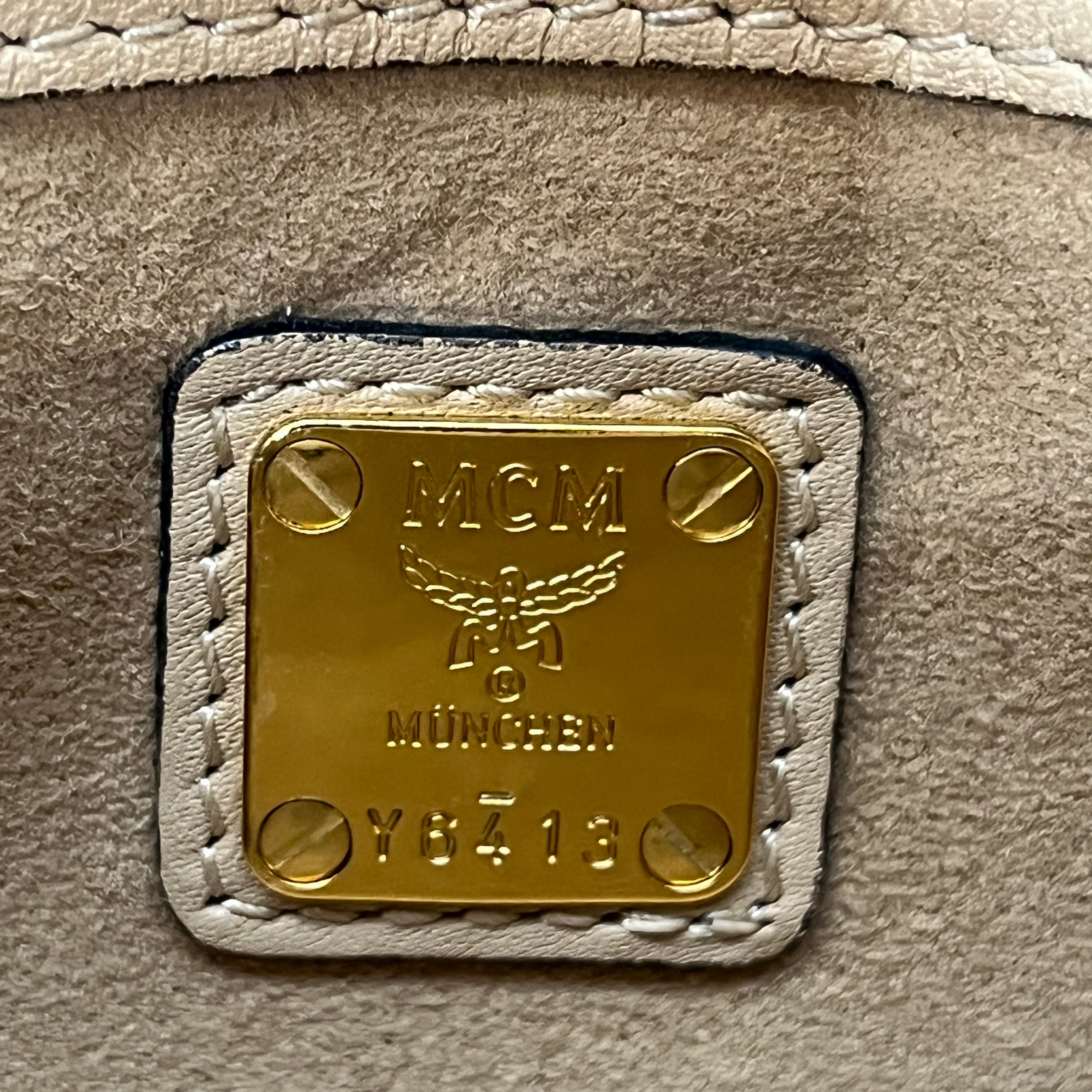 MCM/Cross Body Bag/Monogram/Leather/CRM/Cream gold hardware view 3