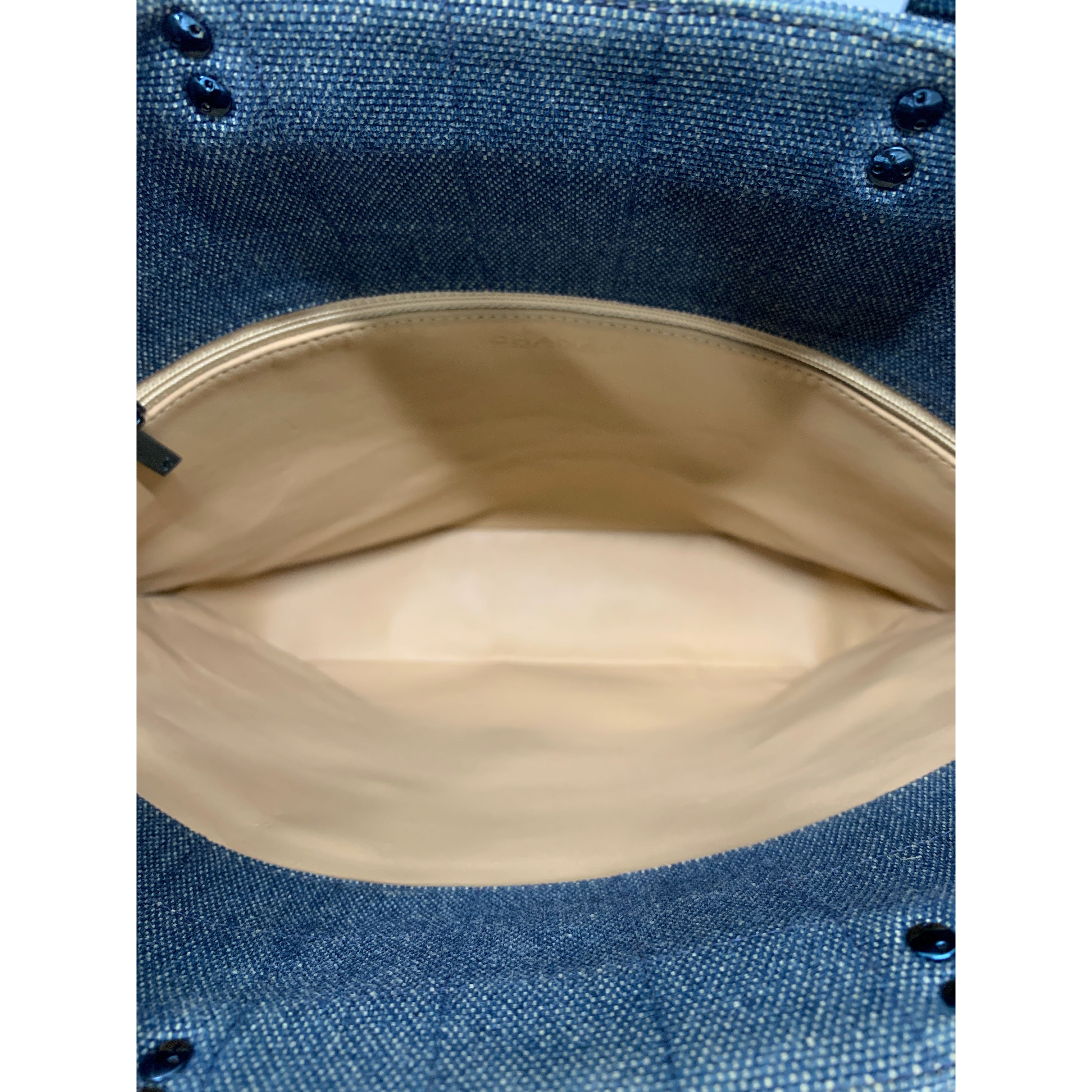 CHANEL/Tote Bag/Indigo/Denim/ view 4