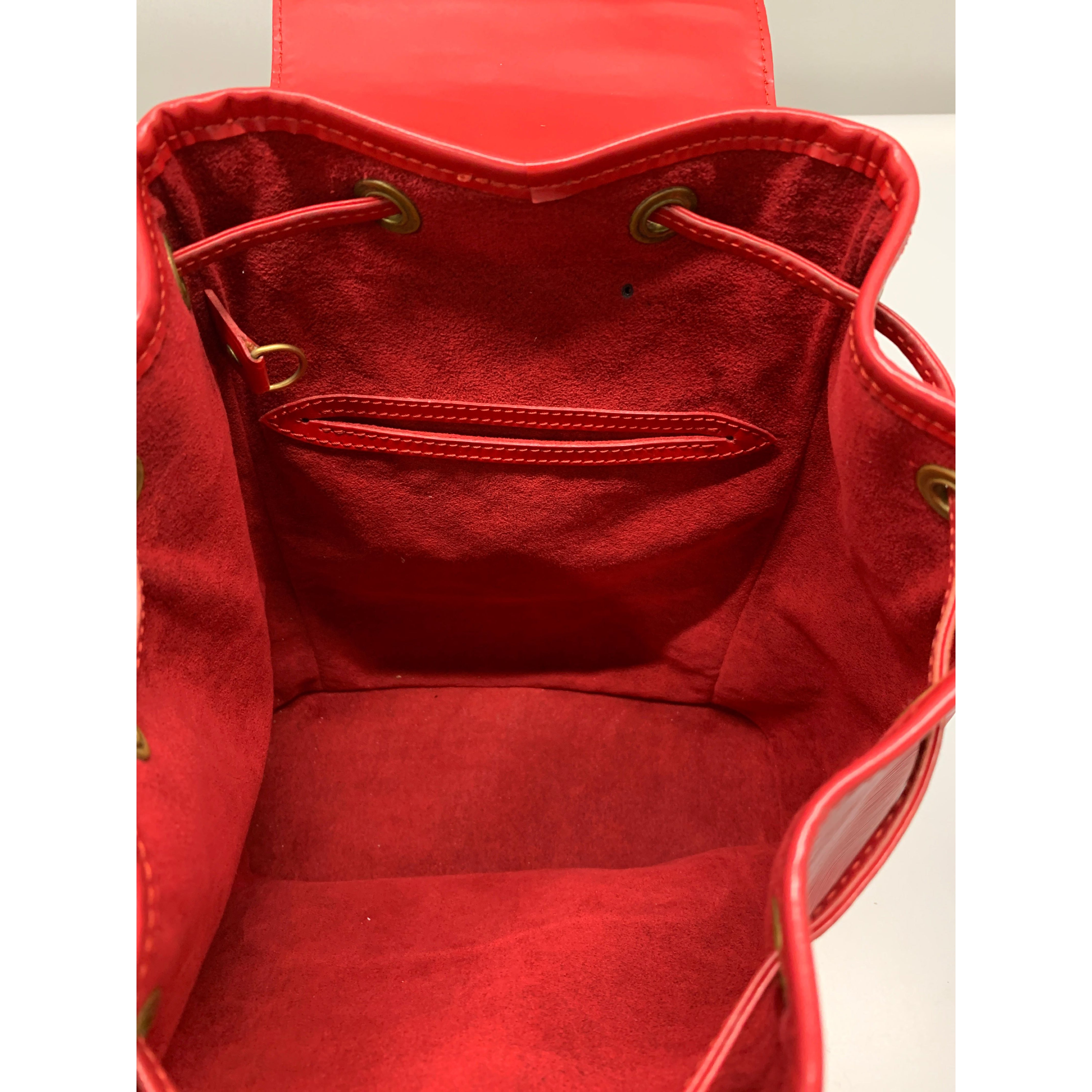 LOUIS VUITTON/Backpack/Red/ view 4