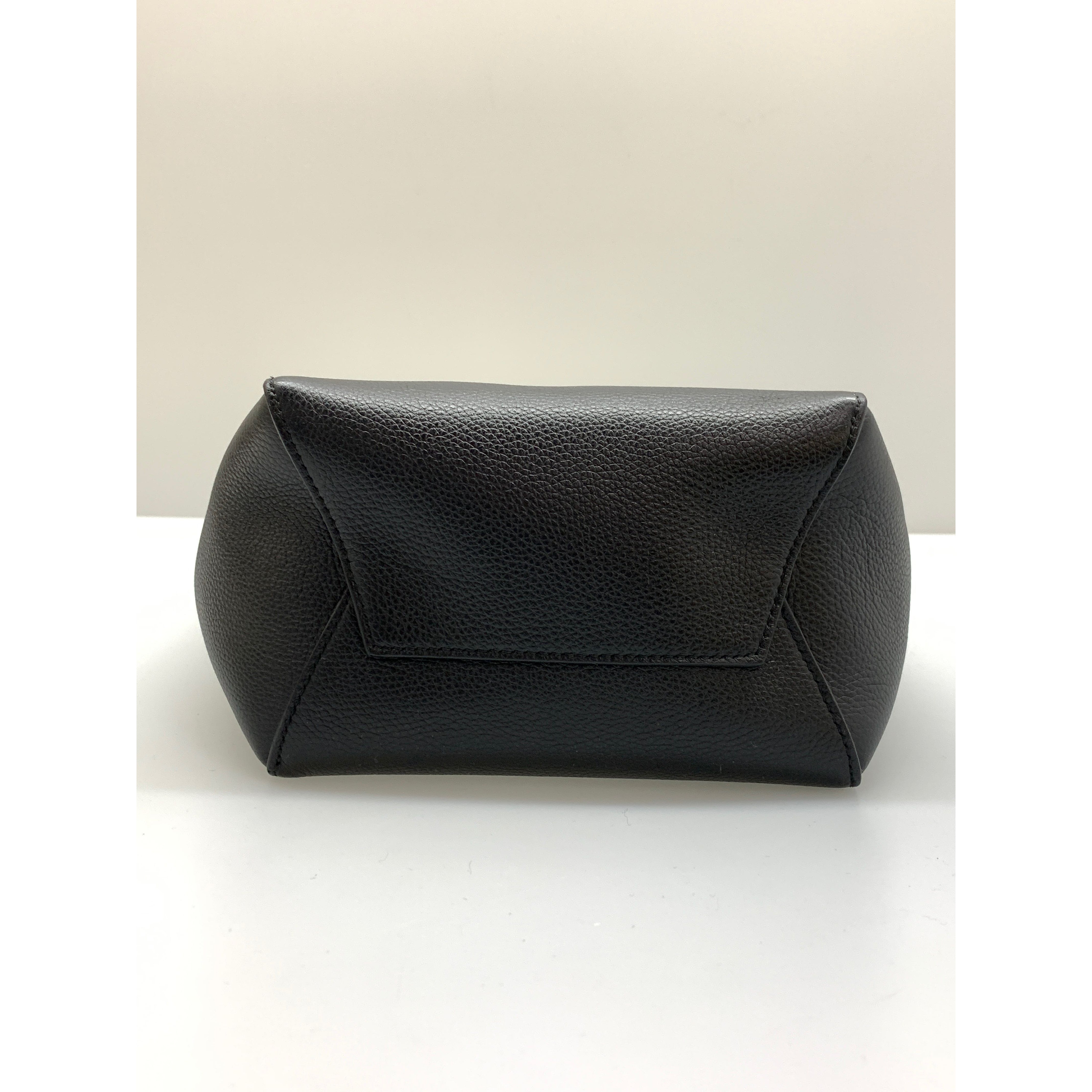 CELINE/Cross Body Bag/Black/Leather/18930 view 3