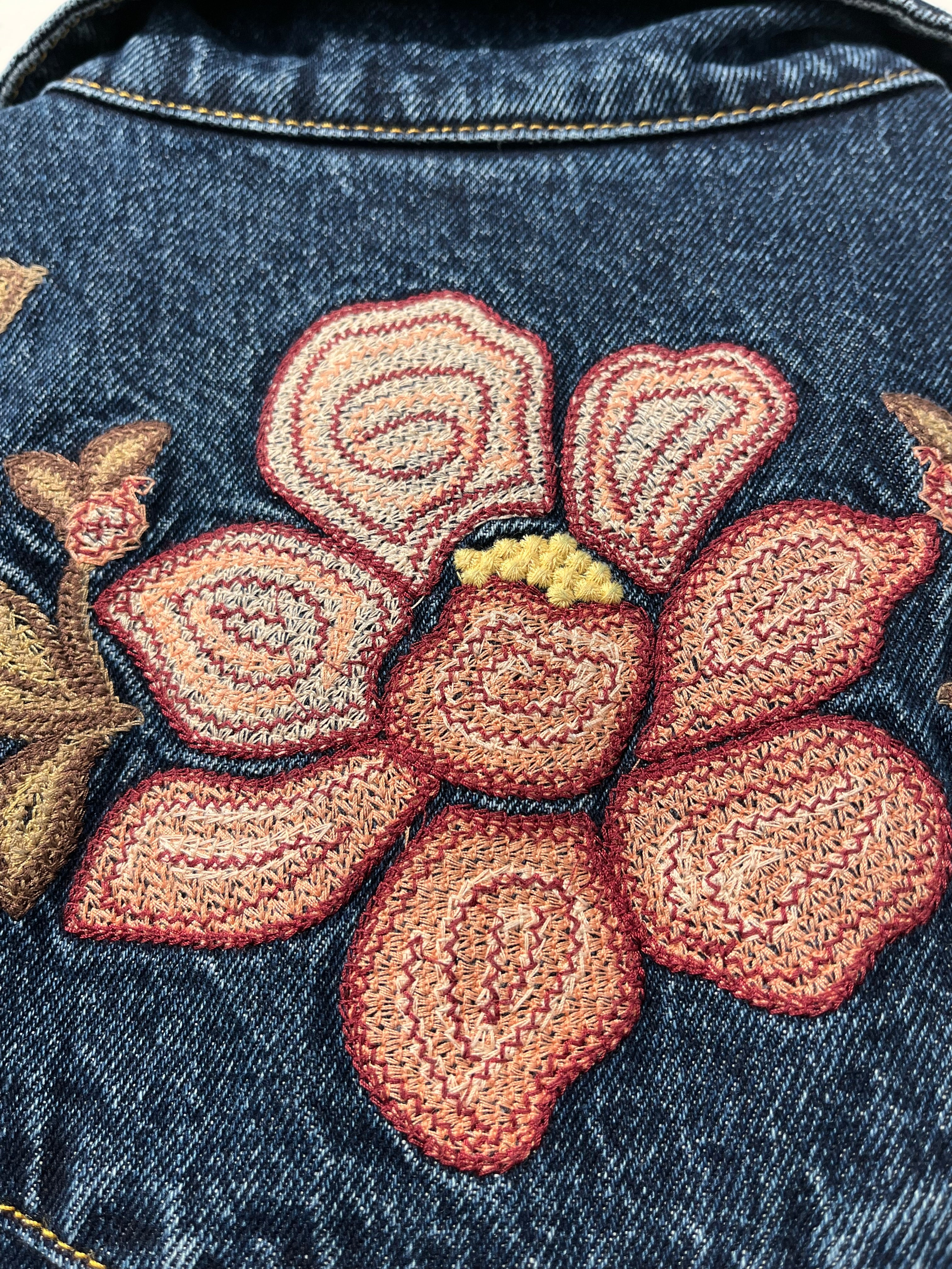 FARM Rio/Denim Jkt/S/Cotton/IDG/RENATA FLORAL DENIM JKT view 8