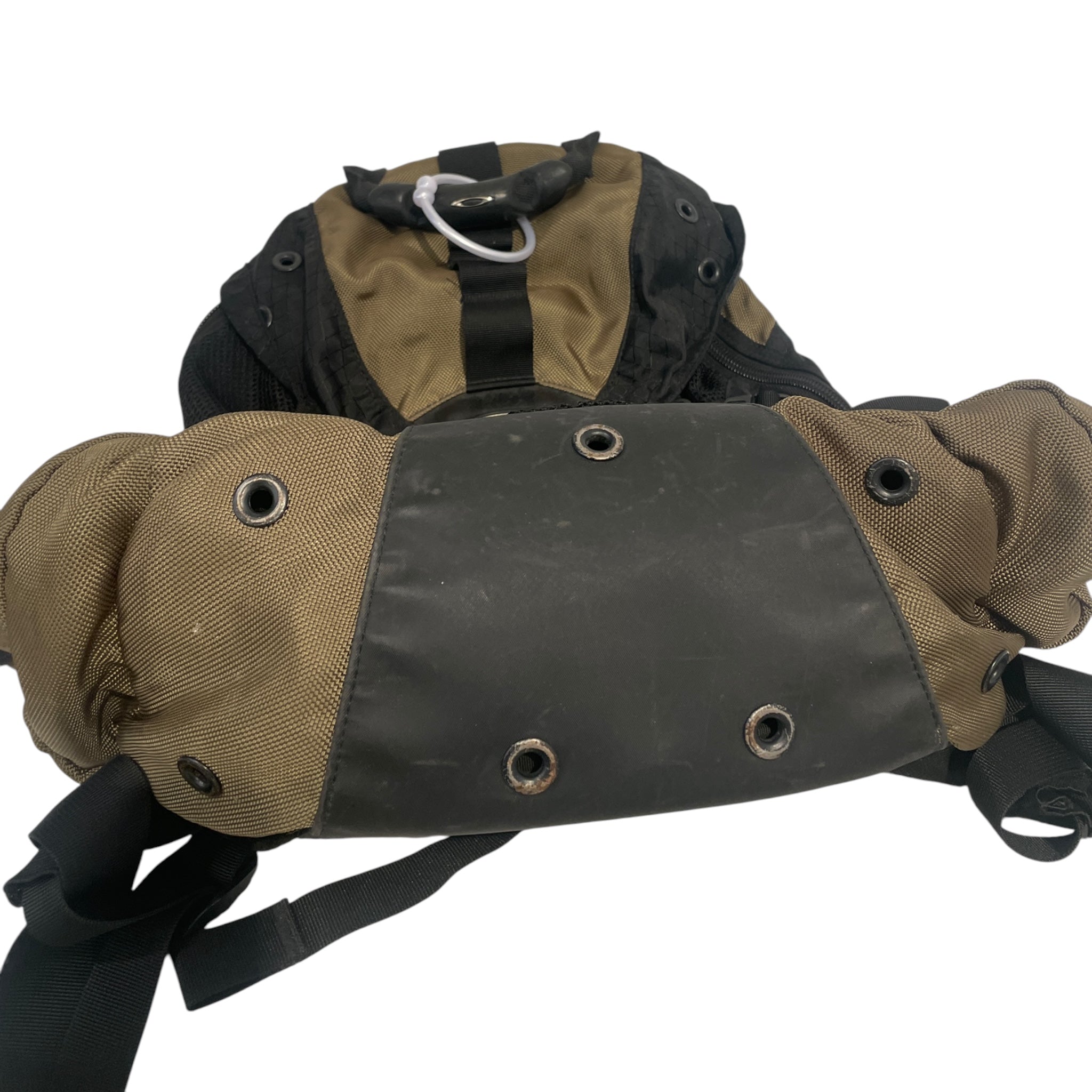 OAKLEY/Backpack/Border/Nylon/KHK/OAKLEY ICON TACTICAL VINTAGE view 3