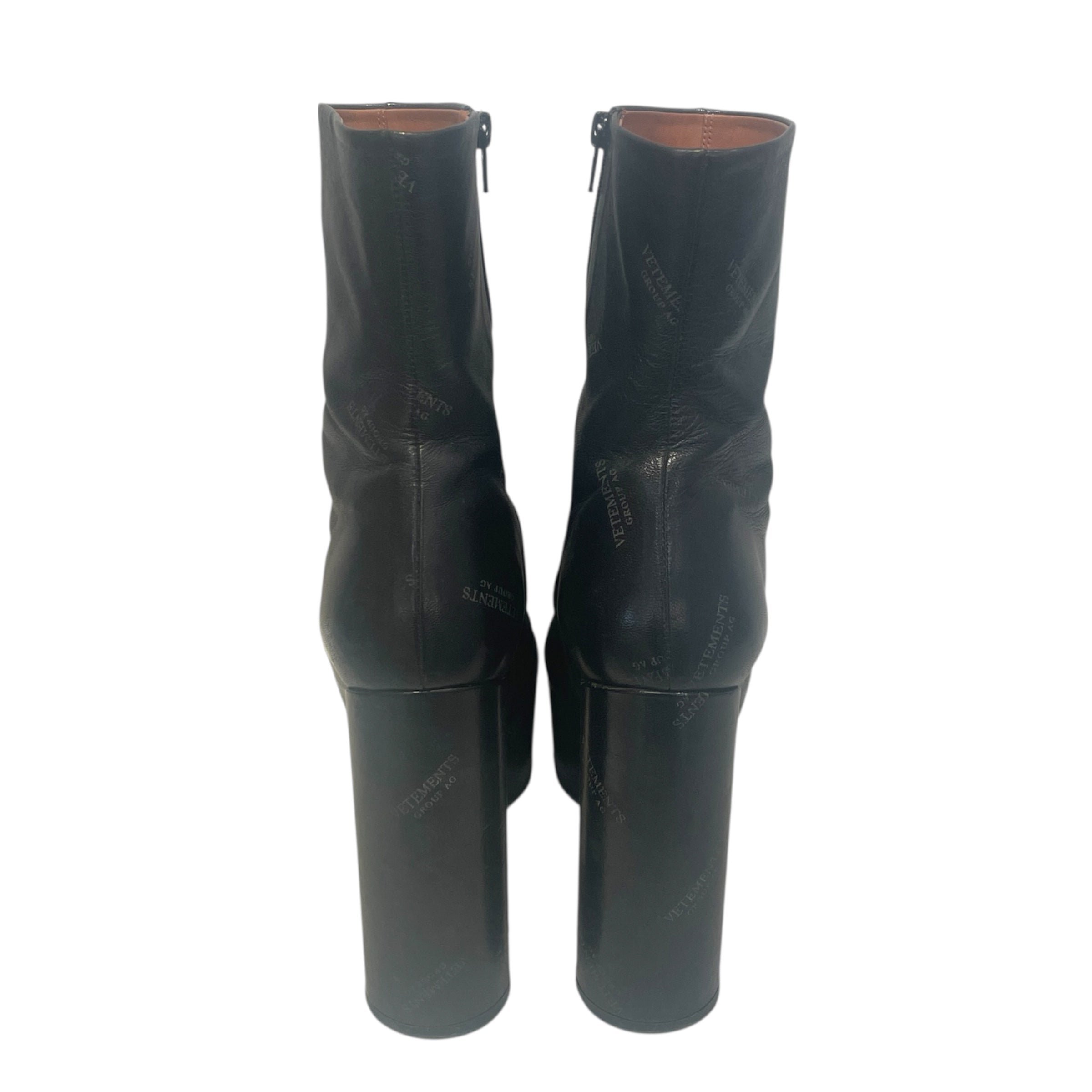 VETEMENTS/Booties/EU 36/All Over Print/Leather/BLK/Spell Out - 5 Inch Heel view 2