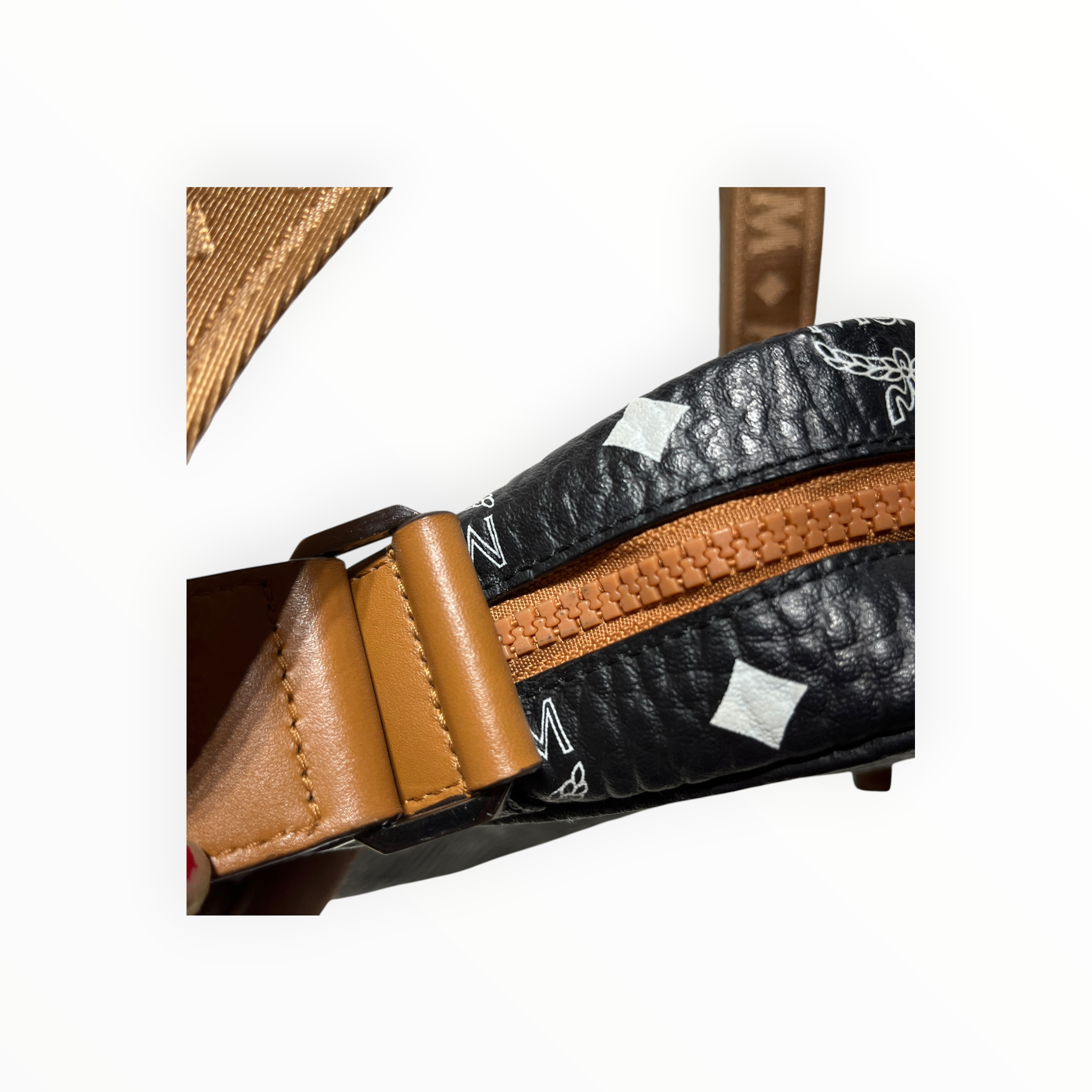 MCM/Cross Body Bag/Leather/BLK/brwn leather strap view 5