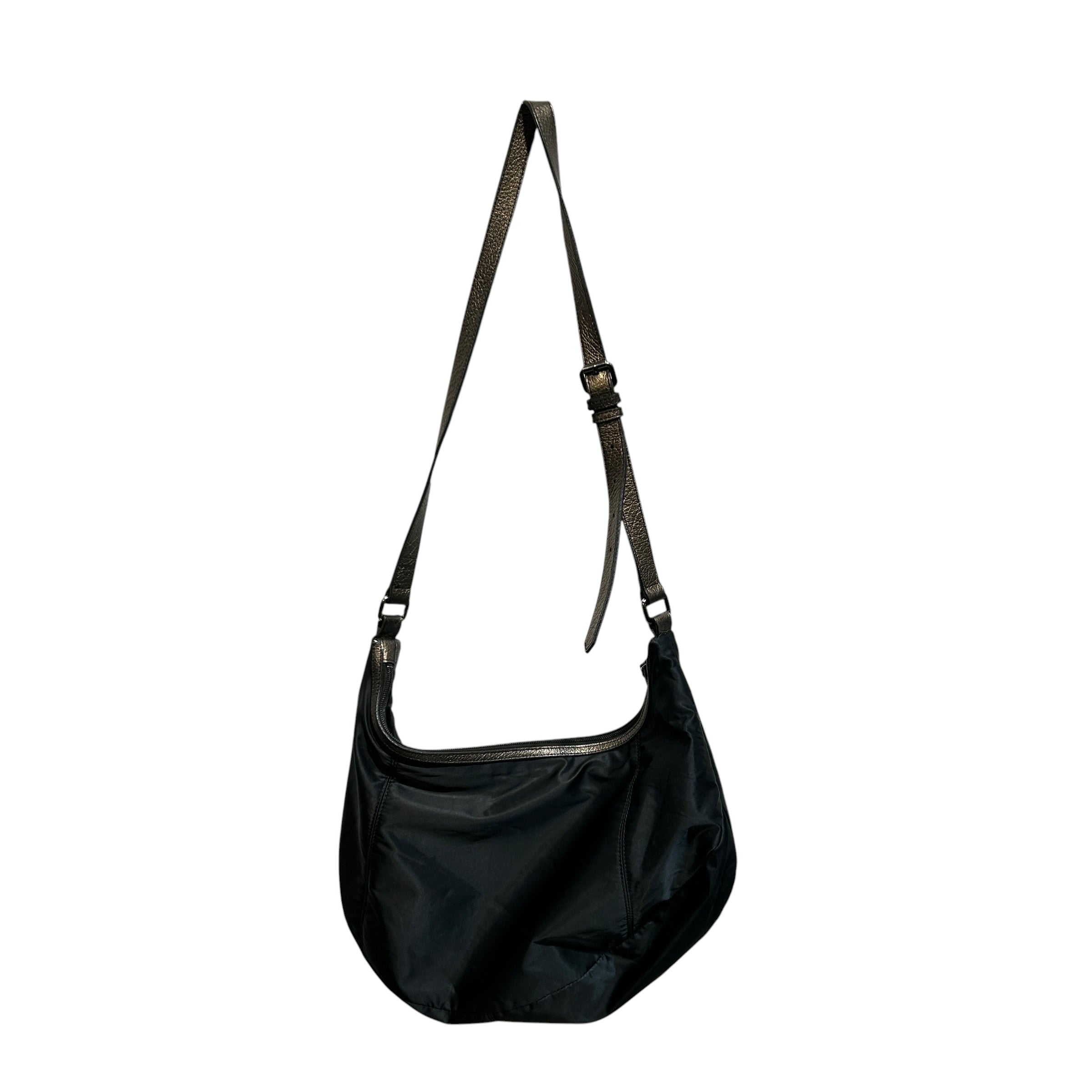 BURBERRY/Hand Bag/Nylon/BLK/hobo metallic trim view 2