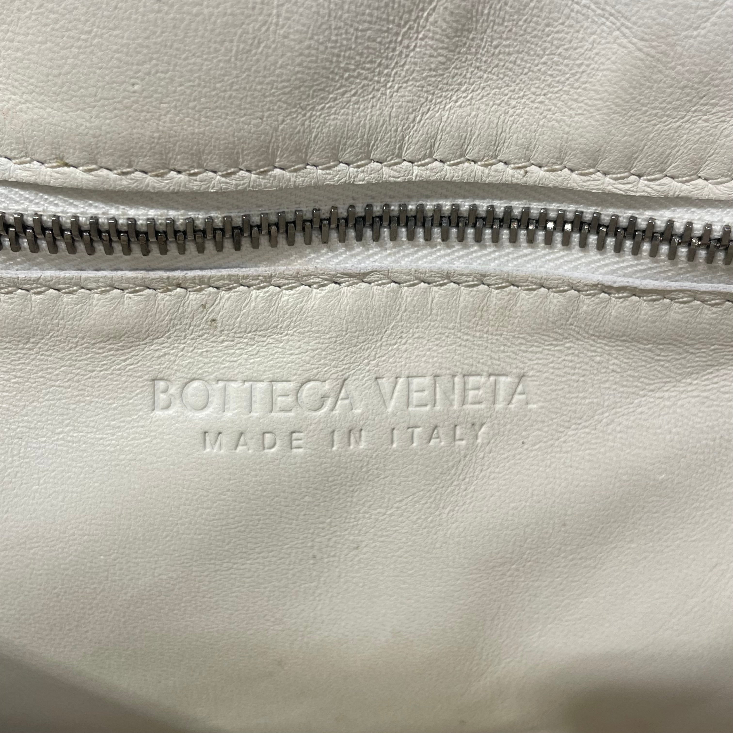 BOTTEGA VENETA/Cross Body Bag/Leather/WHT/CASSETTE view 5