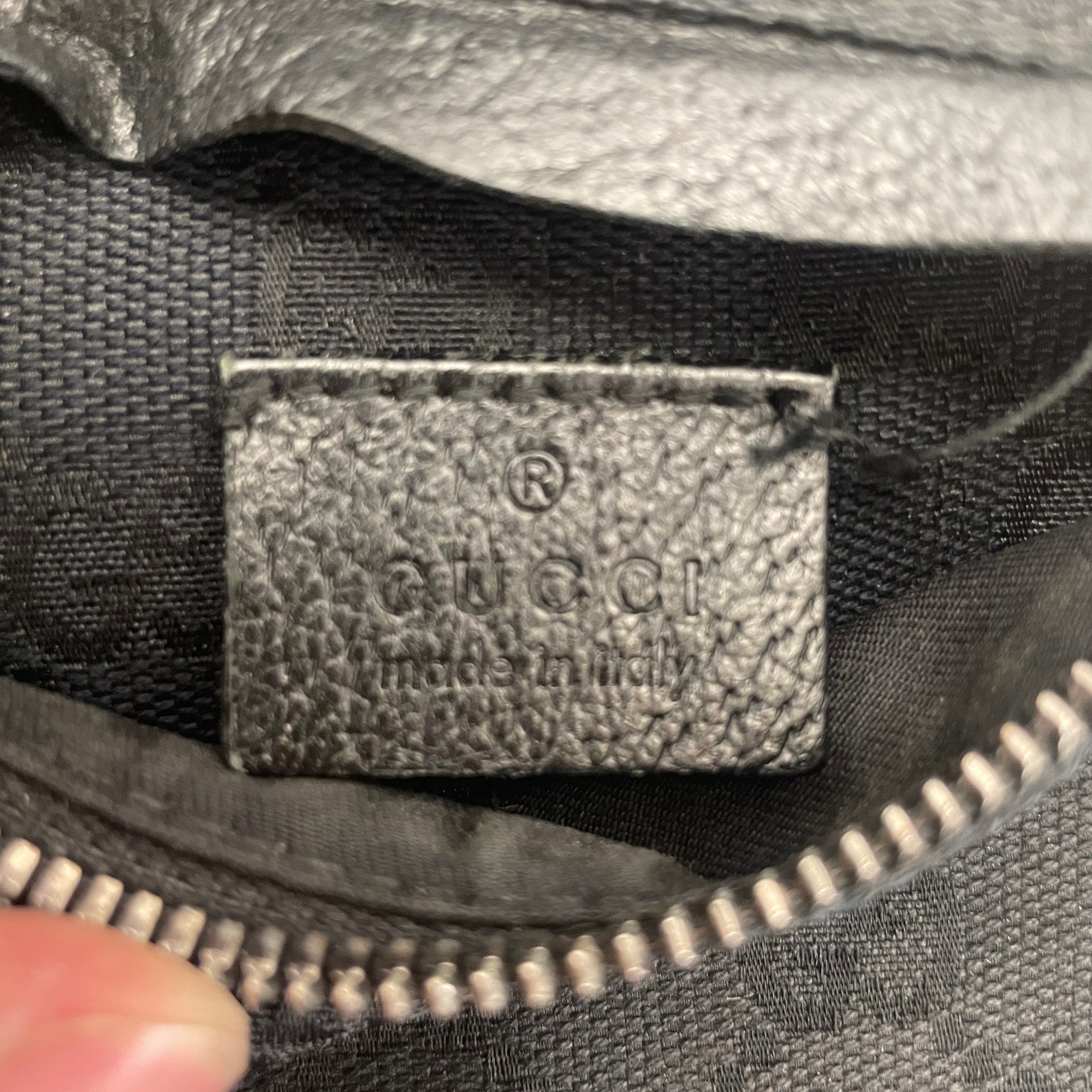GUCCI/Fanny Pack/Monogram/BLK/GG CANVAS 28566 view 3