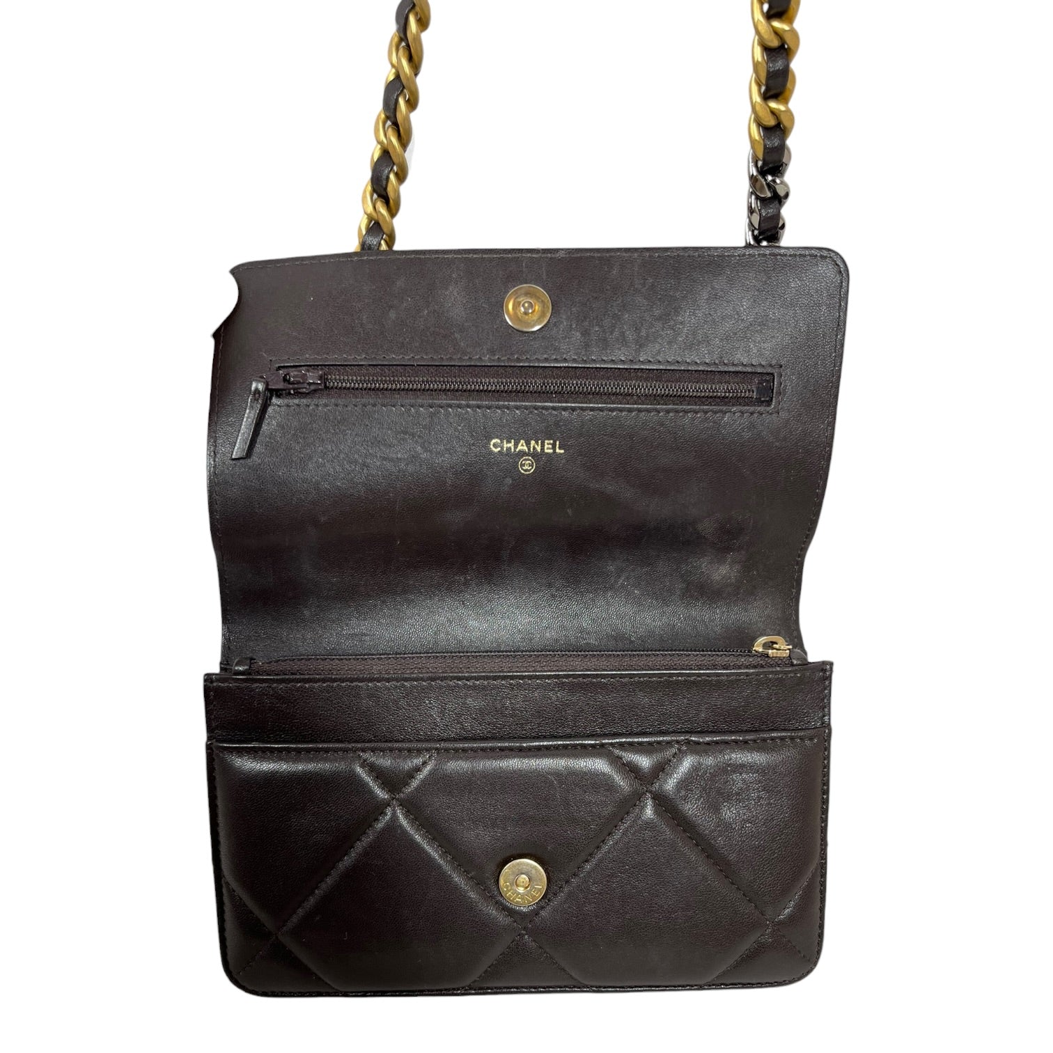 CHANEL/Bag/Leather/BRW/19 WALLET ON CHAIN view 4