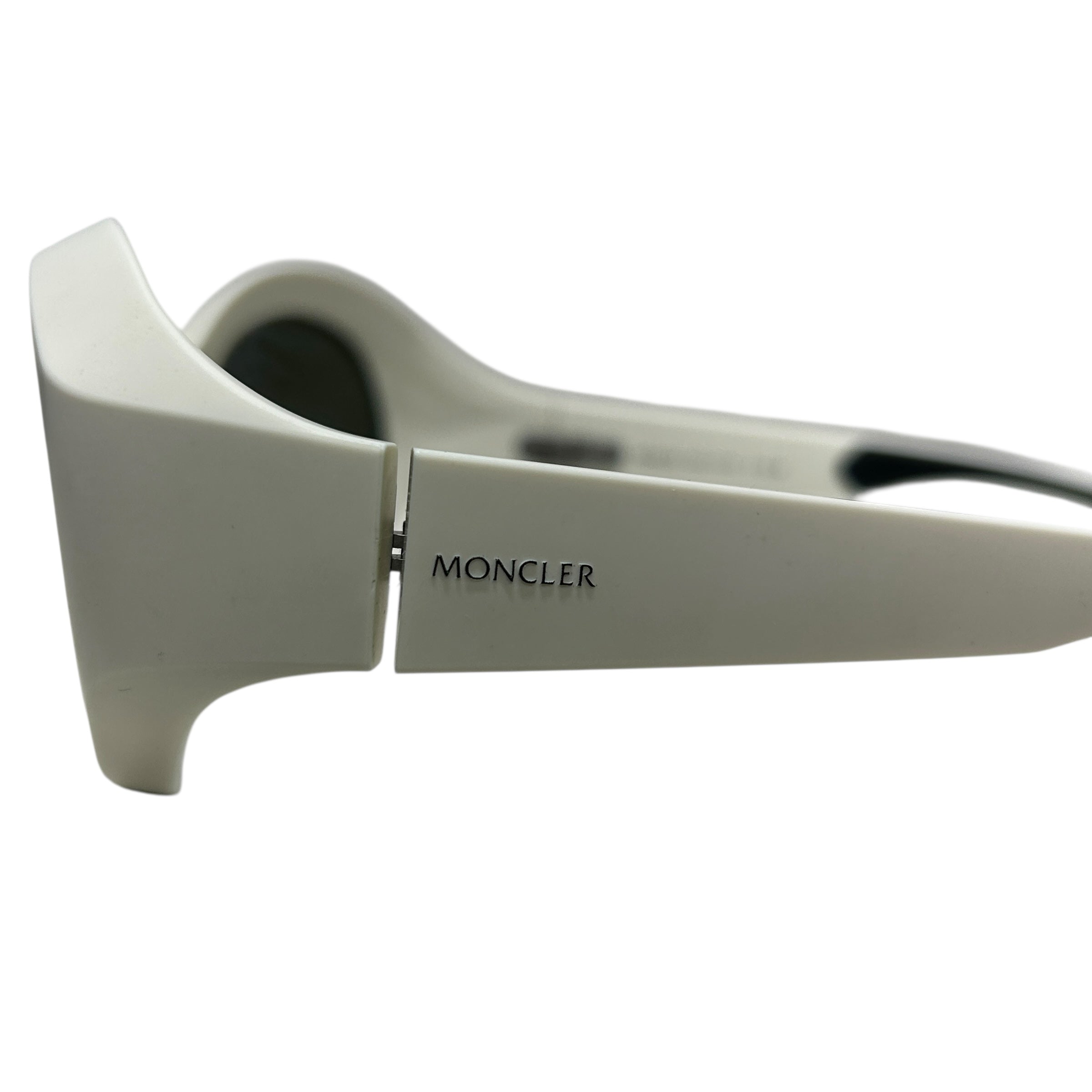 MONCLER/Sunglasses/Plastic/WHT/round frame sunglasses view 3
