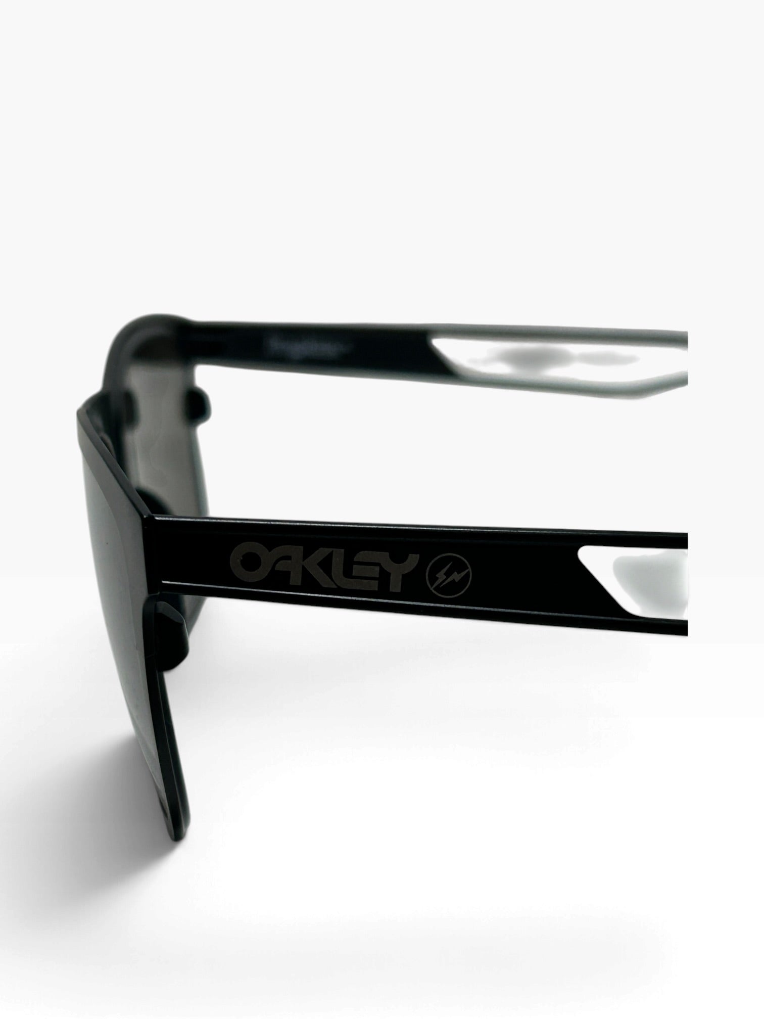 OAKLEY/Sunglasses/Metal/GRY/M's/FROGSKIN FRMNT MATTE BLACK view 3