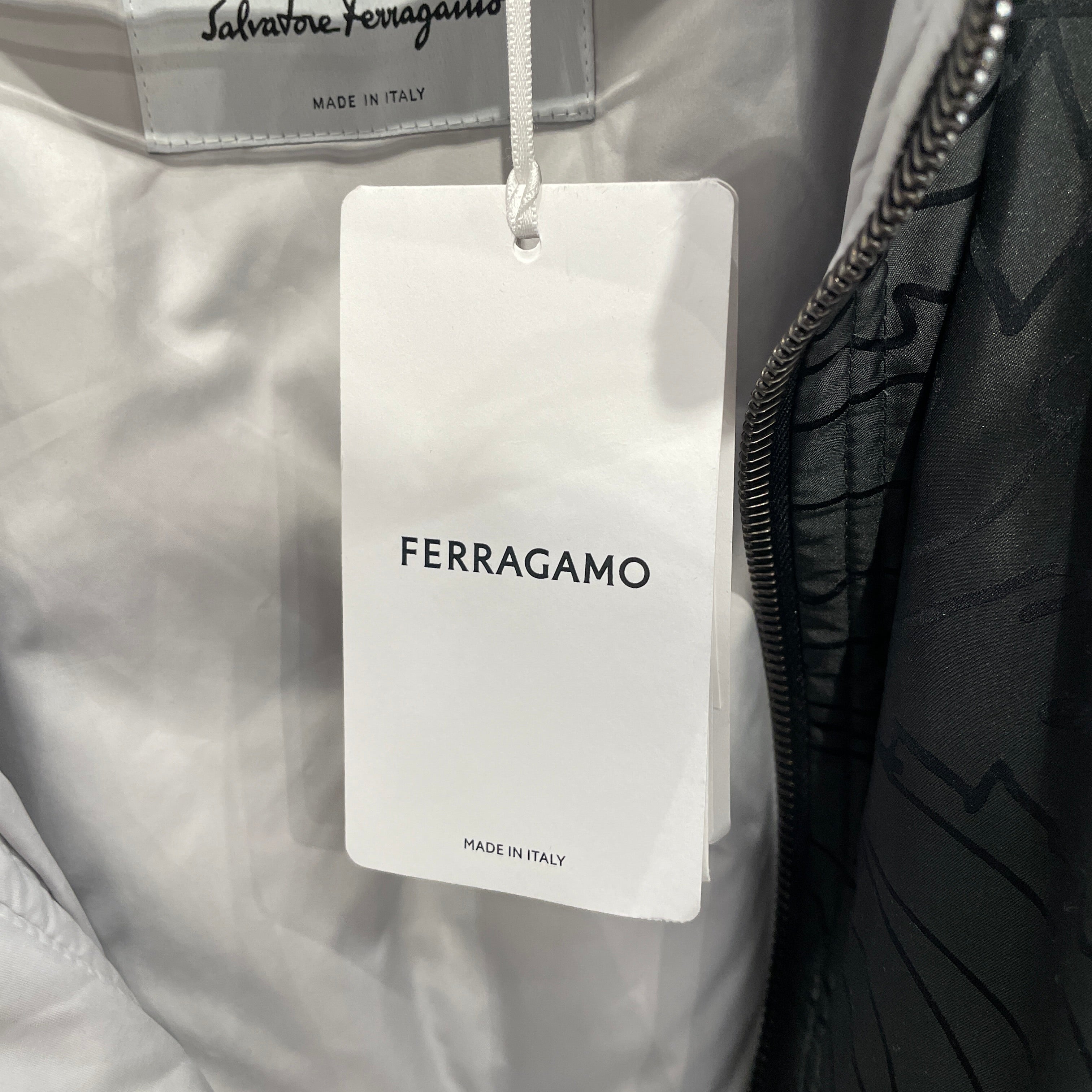 Salvatore Ferragamo/Puffer Jkt/56/Nylon/BLK/All Over Print/ALL OVER STRIPES view 6