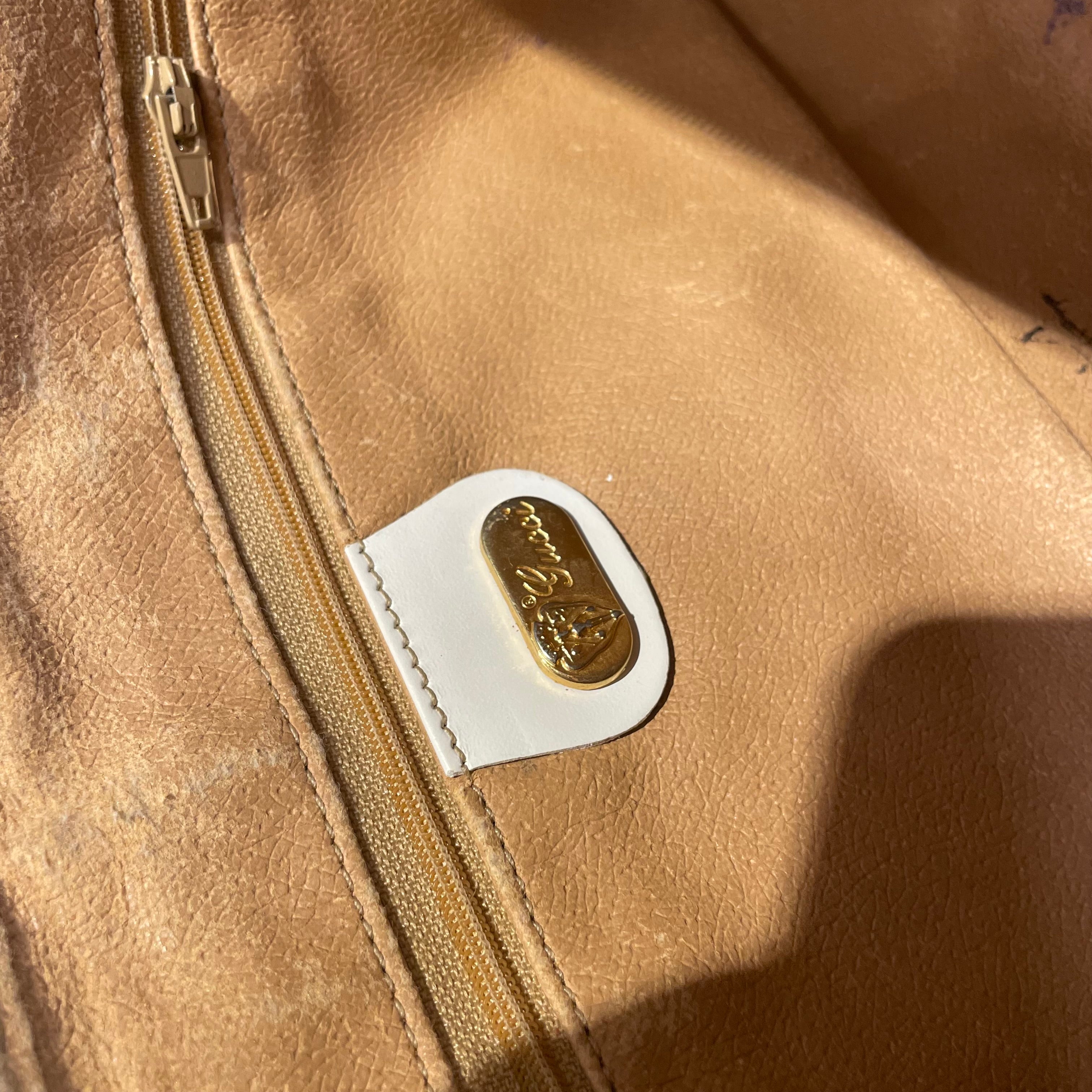 GUCCI/Bag/WHT/001 120 0109 WHT GG view 3