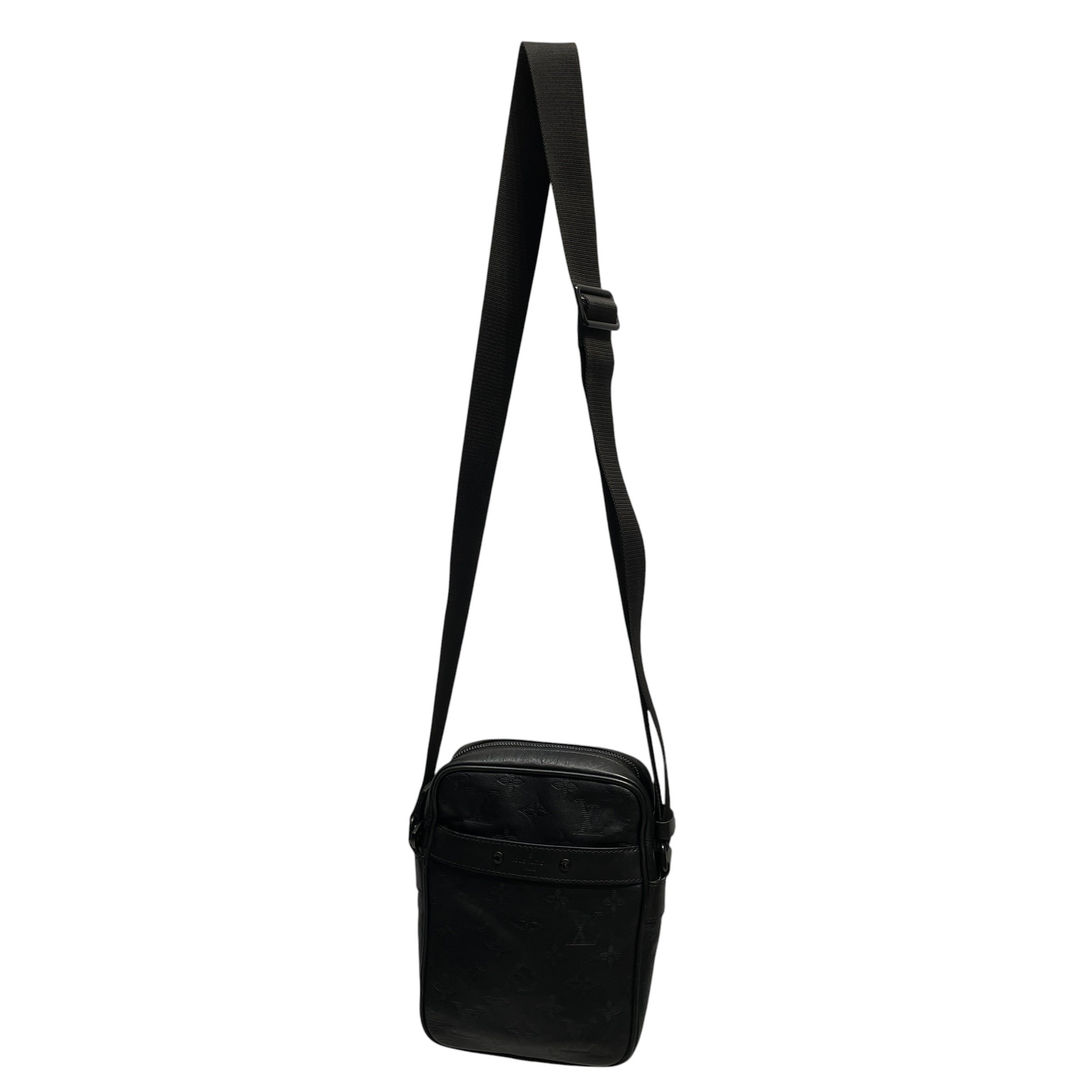 LOUIS VUITTON/Cross Body Bag/Monogram/Leather/BLK/Danube view 1