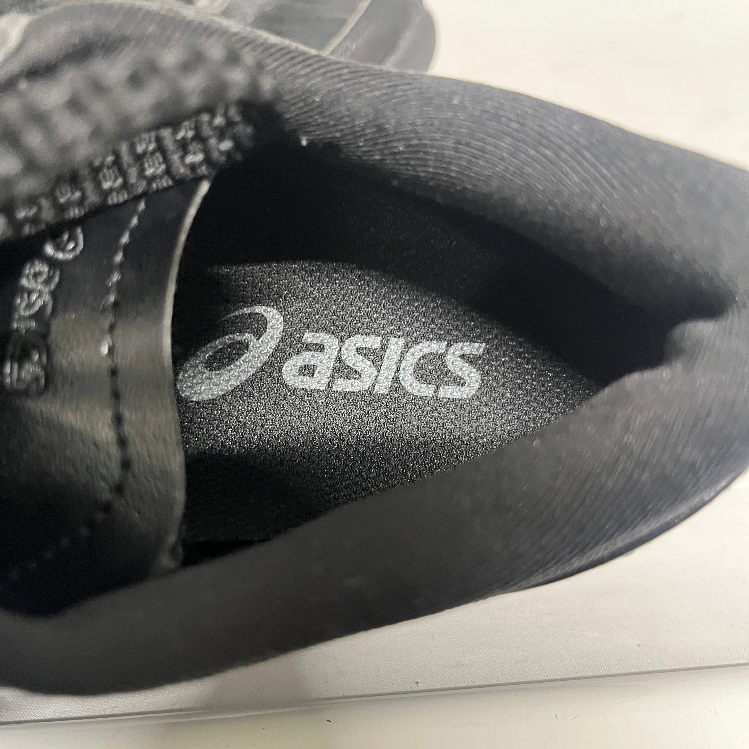 Kiko Kostadinov/ASICS/Low-Sneakers/US 6/BLK/TABI SNEAKERS/US 6 view 3