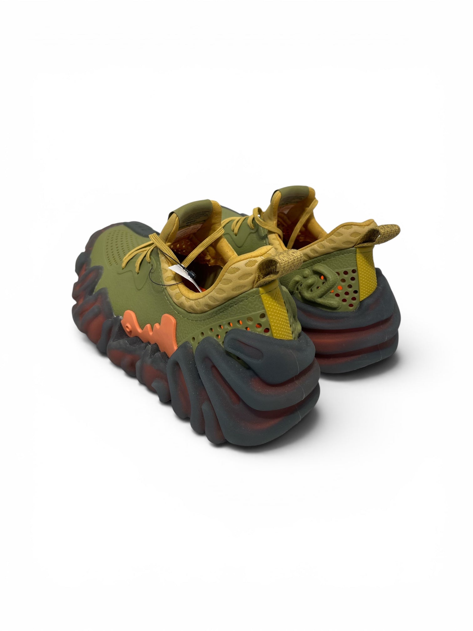crocs/Low-Sneakers/US 7/GRN/SALEHE BEMBURY JUNIPER view 2