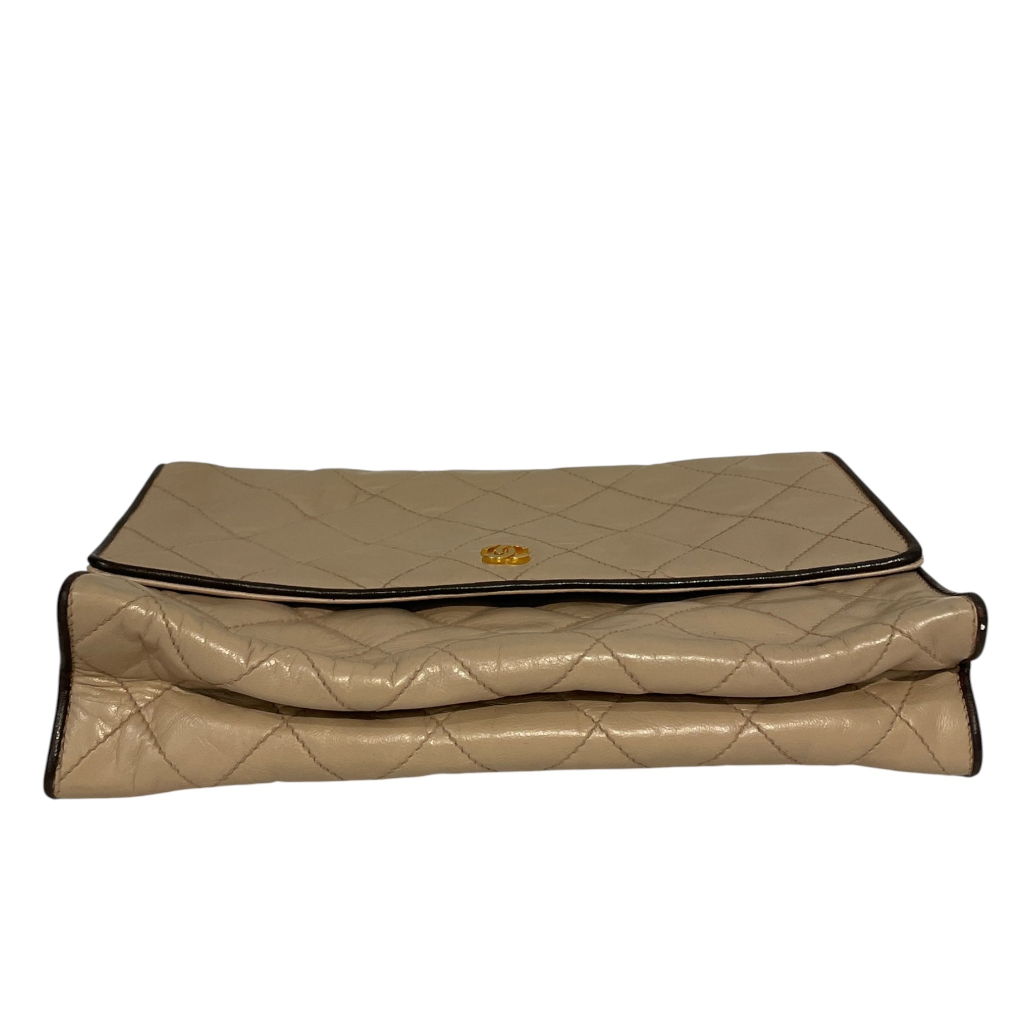 CHANEL/Clutch Bag/BEG/48QTR89 view 3