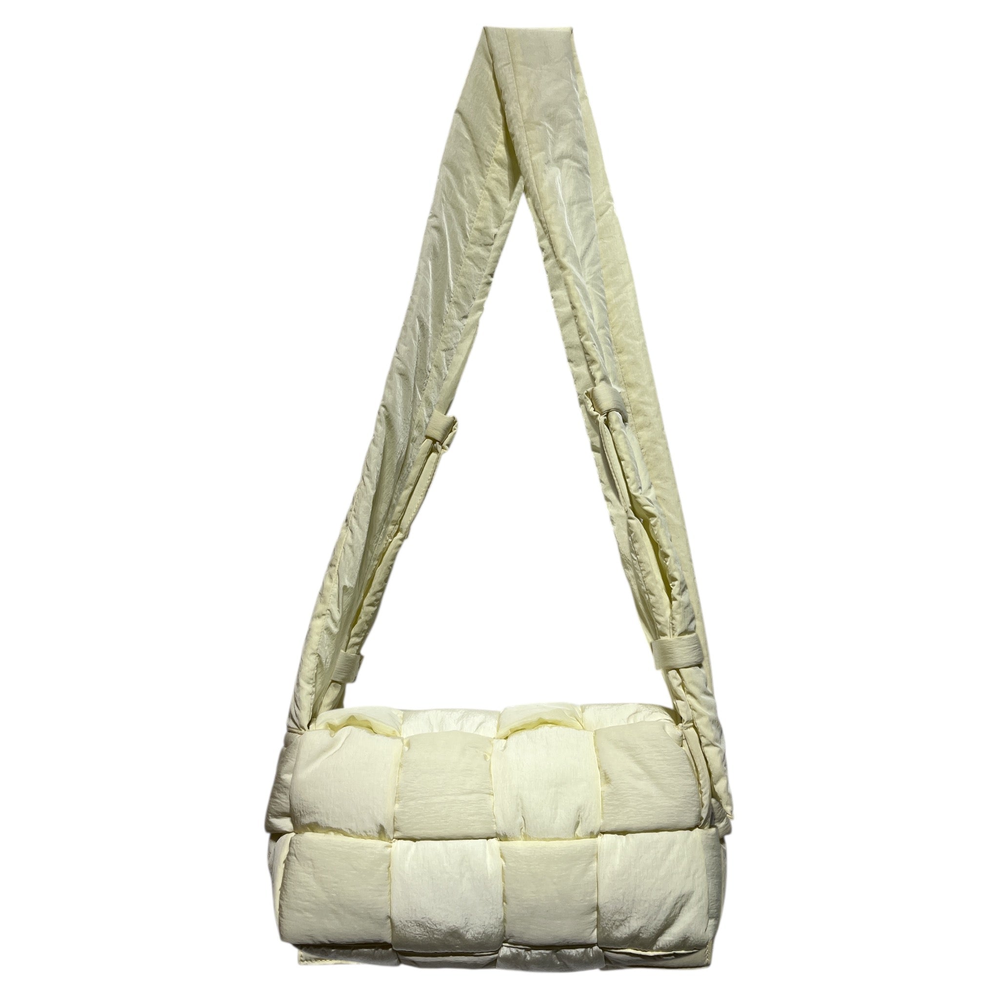 BOTTEGA VENETA/Hand Bag/Nylon/IVR/INTRECCIATO PADDED TECH view 2