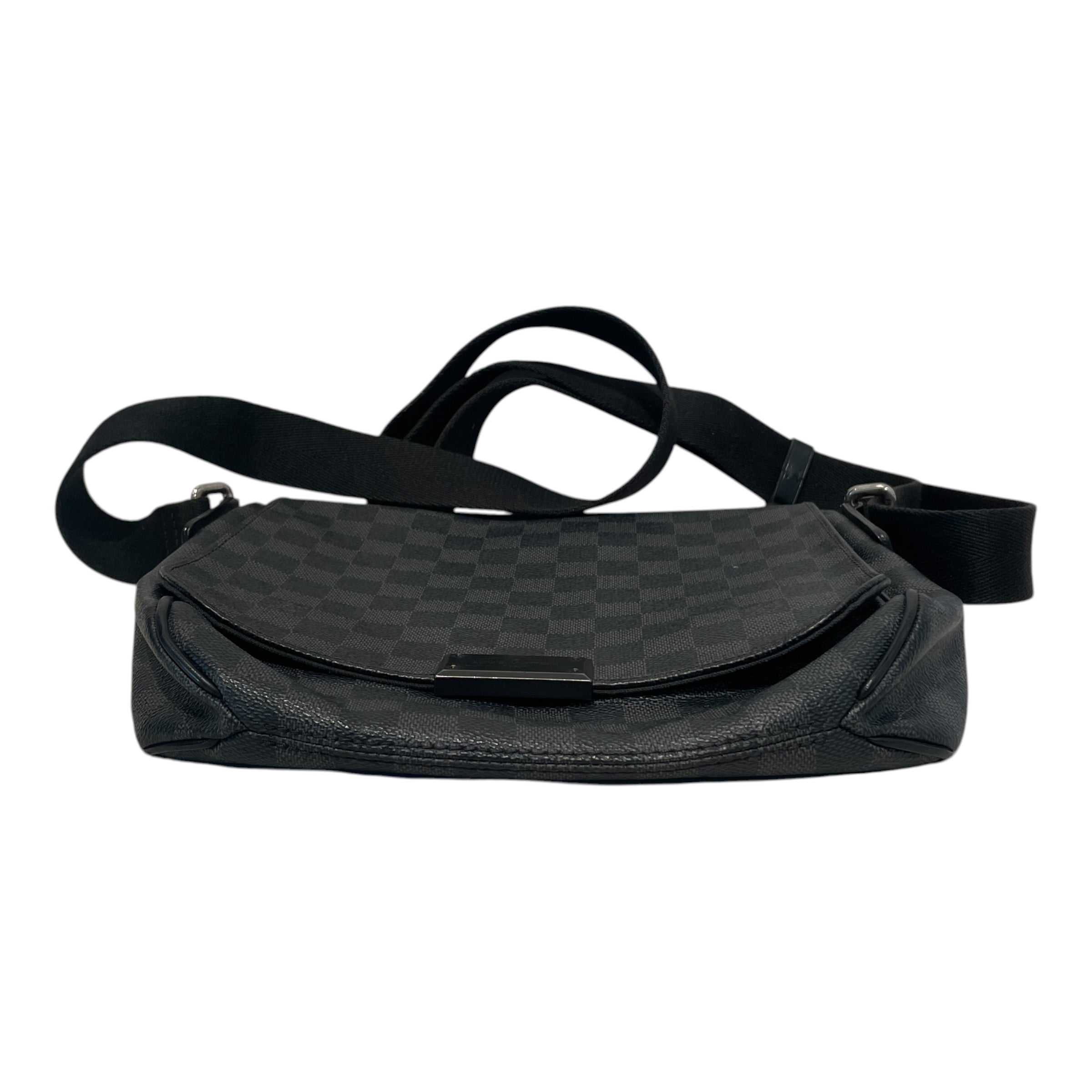 LOUIS VUITTON/Luggage/Monogram/Cotton/BLK/Graphite Canvas Messanger Bag view 6