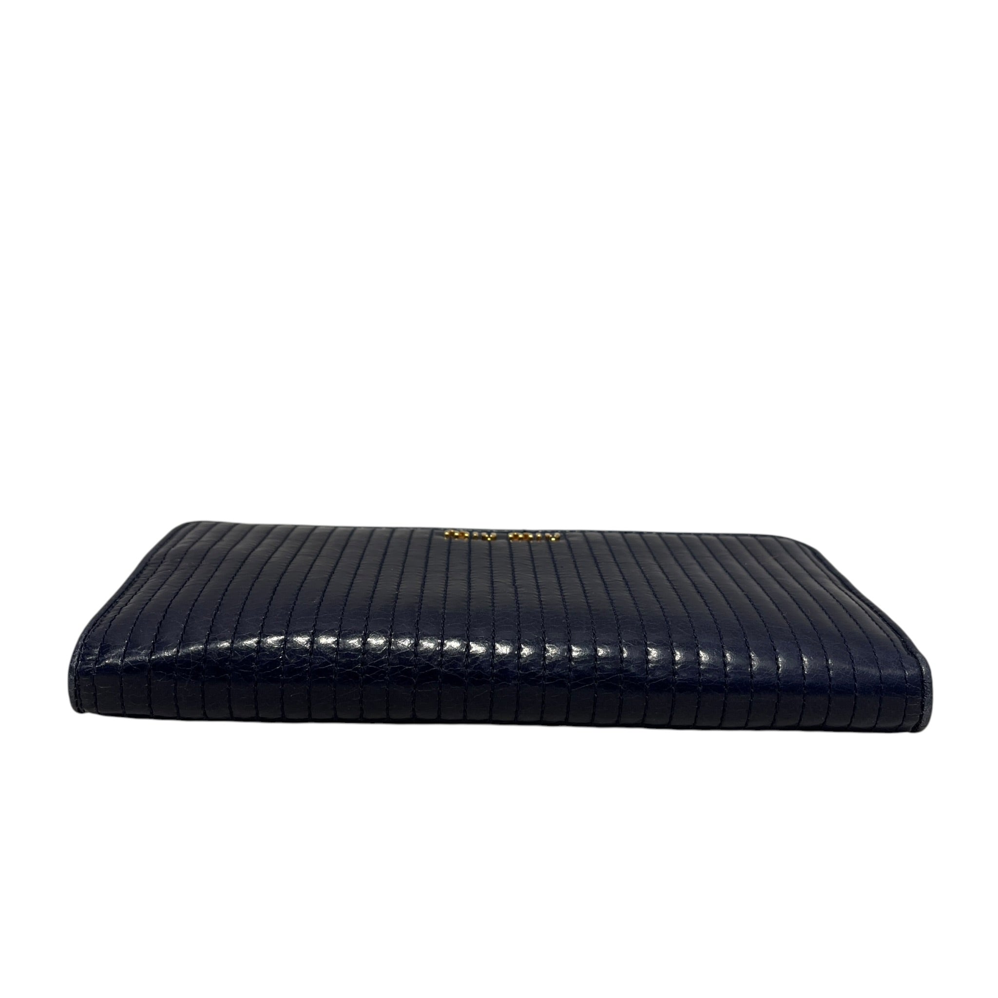 MIU MIU/Long Wallet/Leather/NVY/L's/Matelasse Ribbed Lthr Clutch view 3