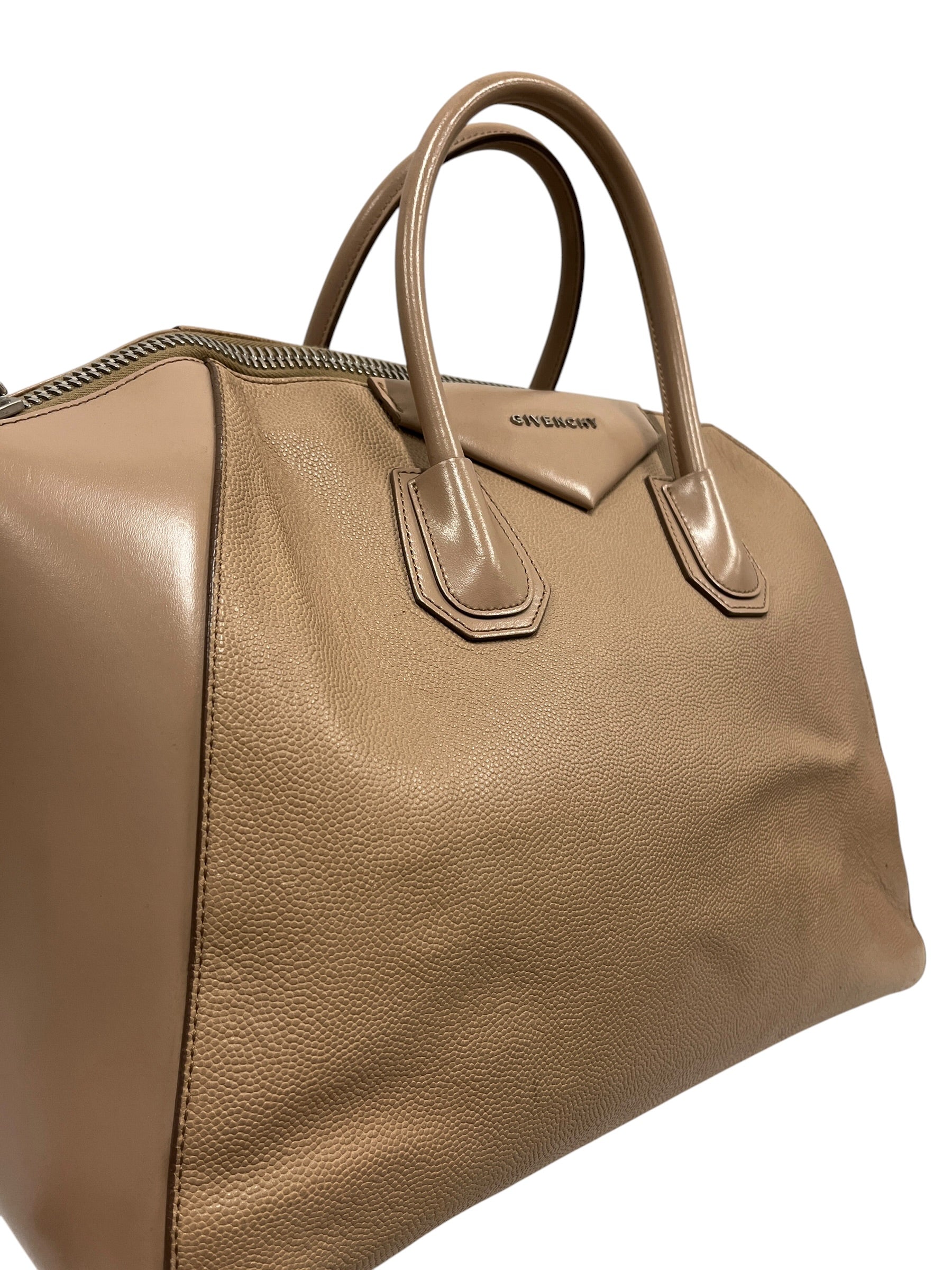 GIVENCHY/Hand Bag/Leather/BEG/Large Antigona Glazed Bag view 6