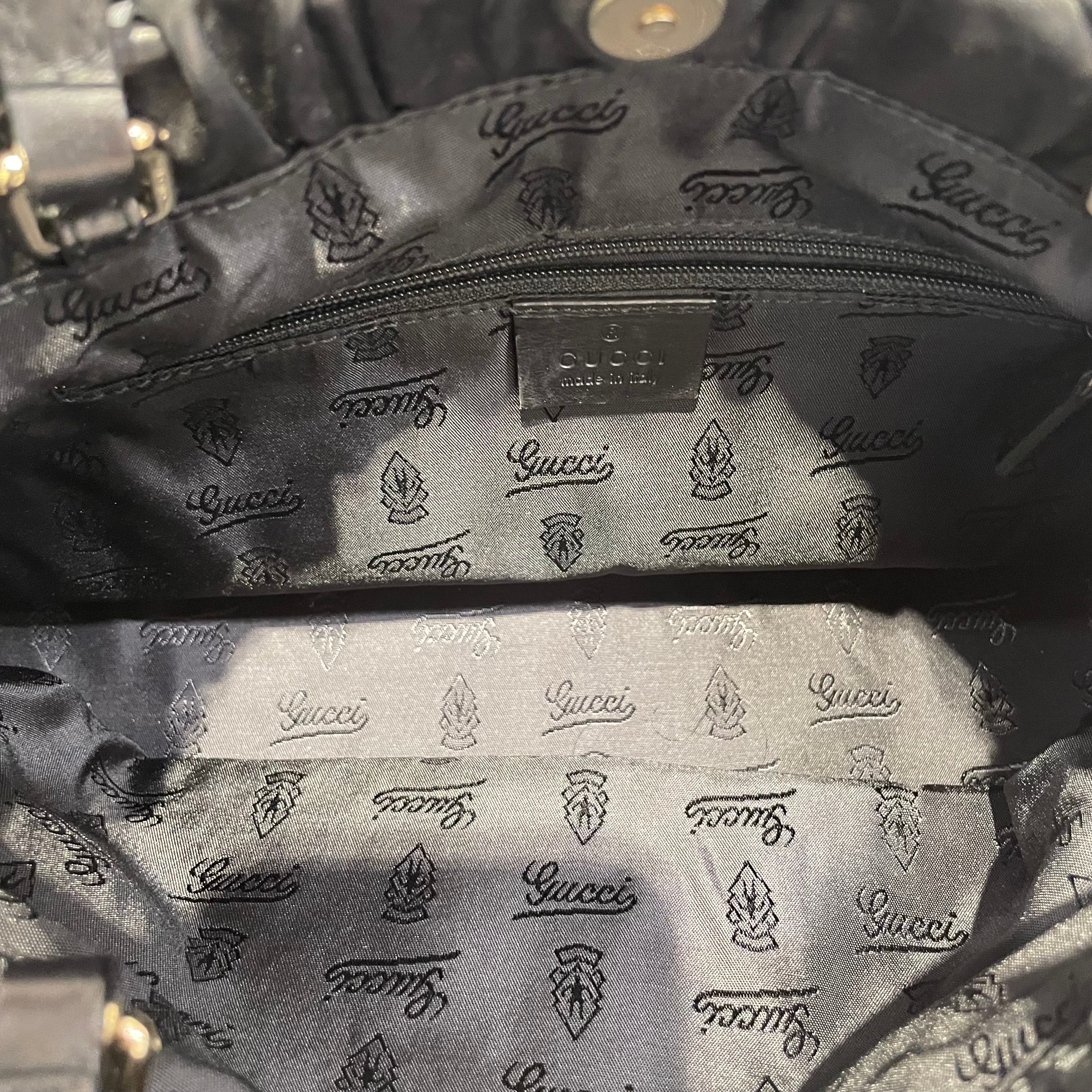 GUCCI/Hand Bag/Leather/BLK/HEART ON FRONT BULDGING OUT view 5