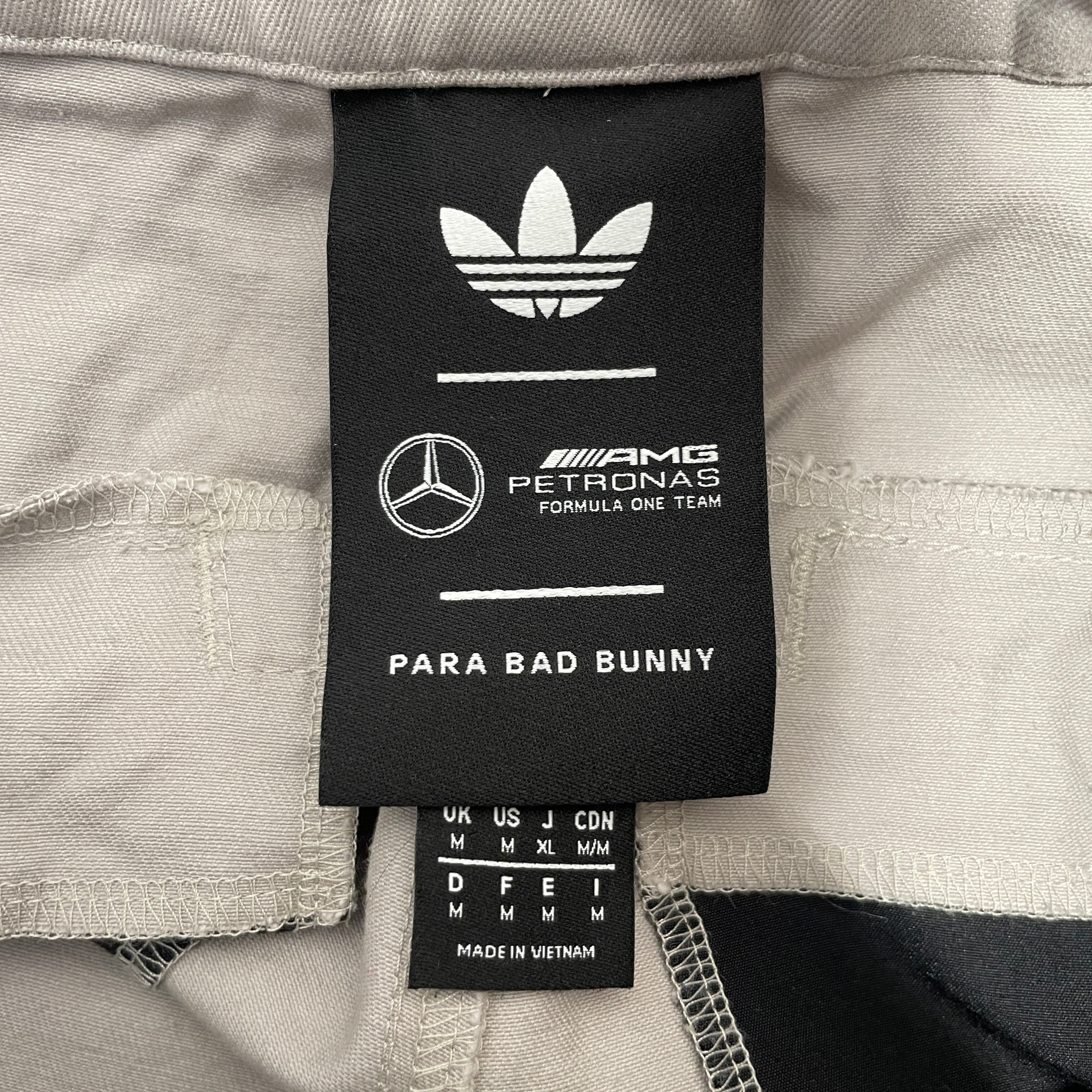 adidas/Straight Pants/M/Cotton/SLV/AMG BAD BUNNY view 3