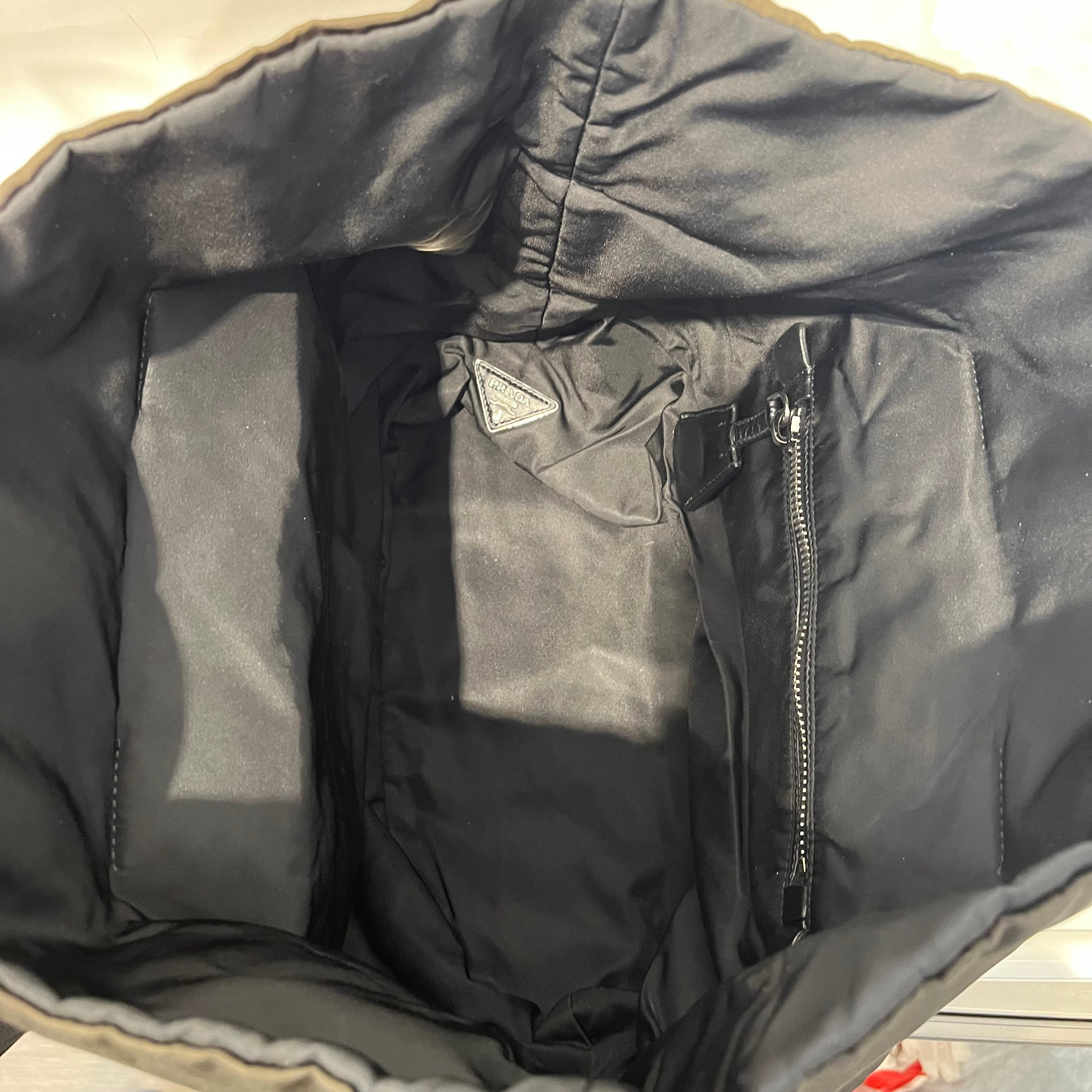 PRADA/Tote Bag/Nylon/GRN/REVERSIBLE TOTE view 4